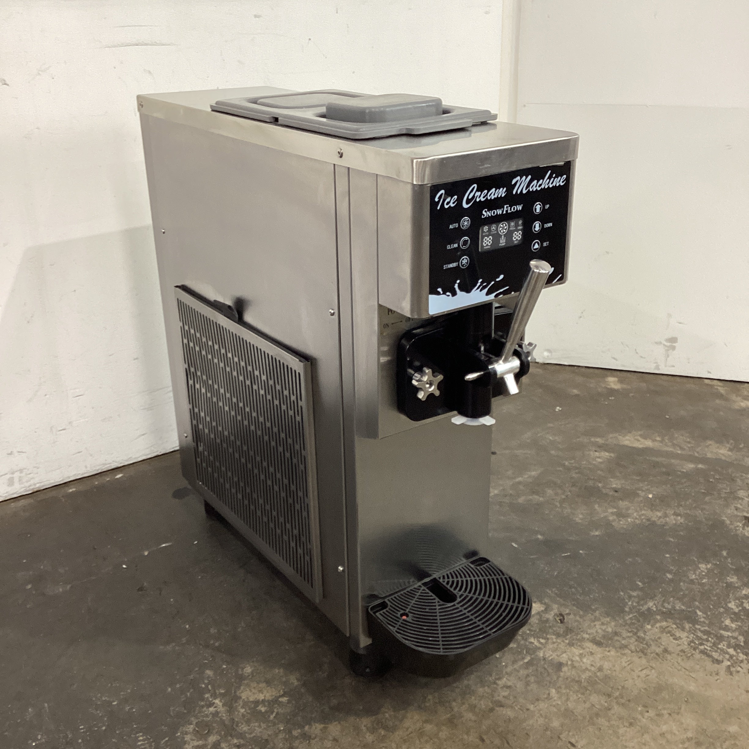 Snow Flow SN-D200 Ice Cream Machine