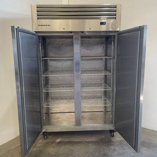Skope RF7.UPR.2.SD Upright Fridge