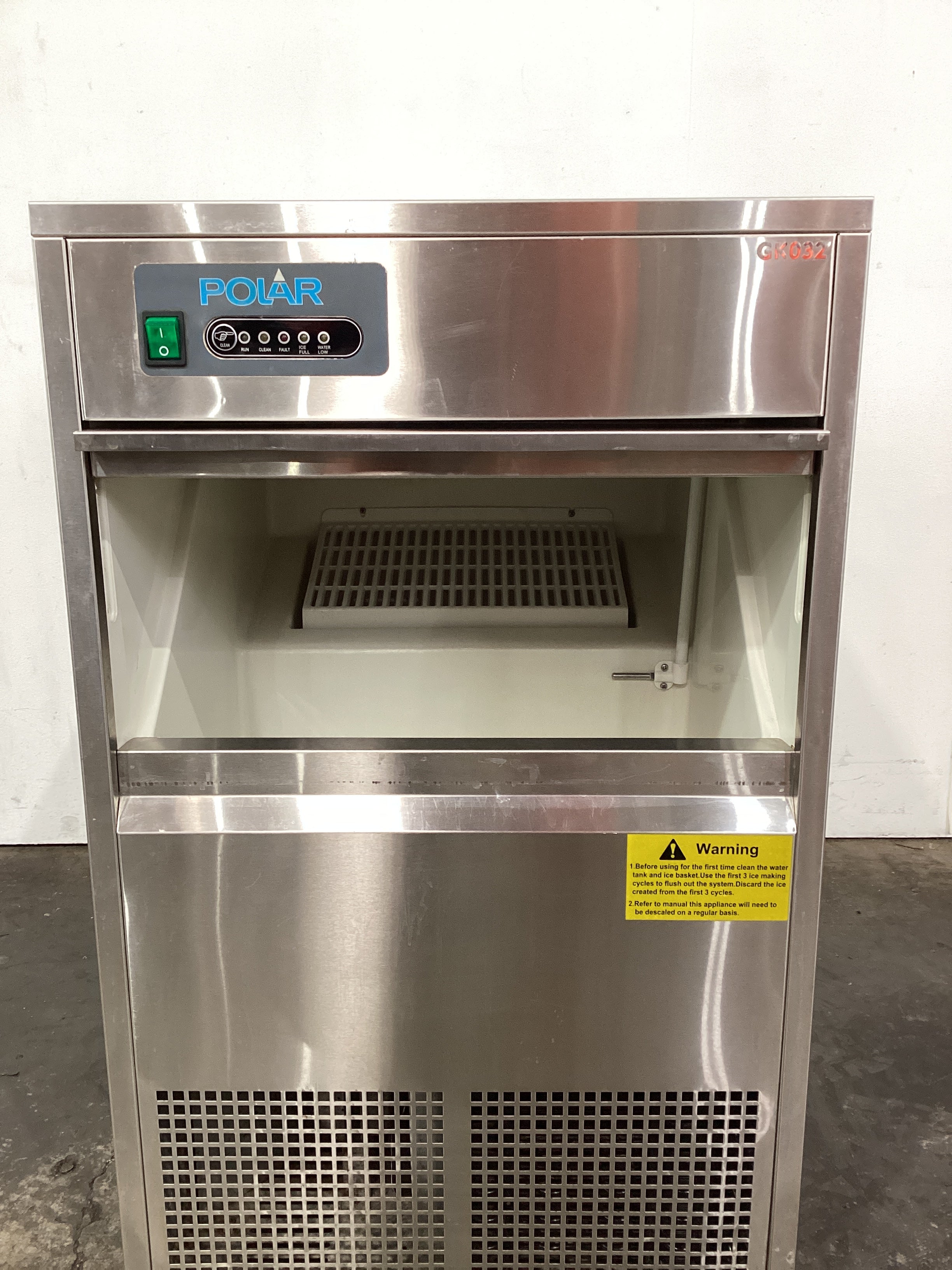 Polar G-Series GK032-A Ice Machine