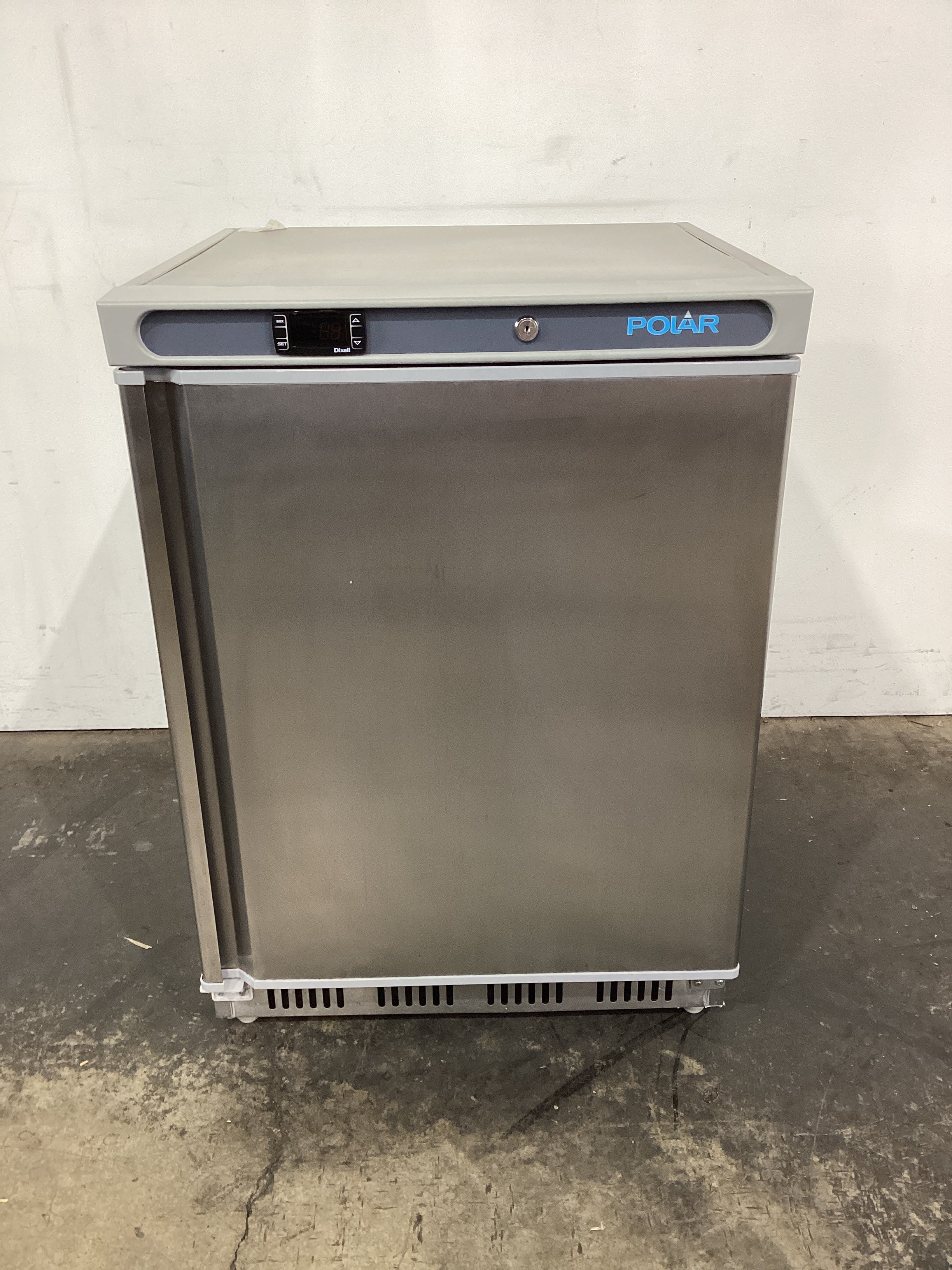 Polar CD081-A-02 Underbench Freezer