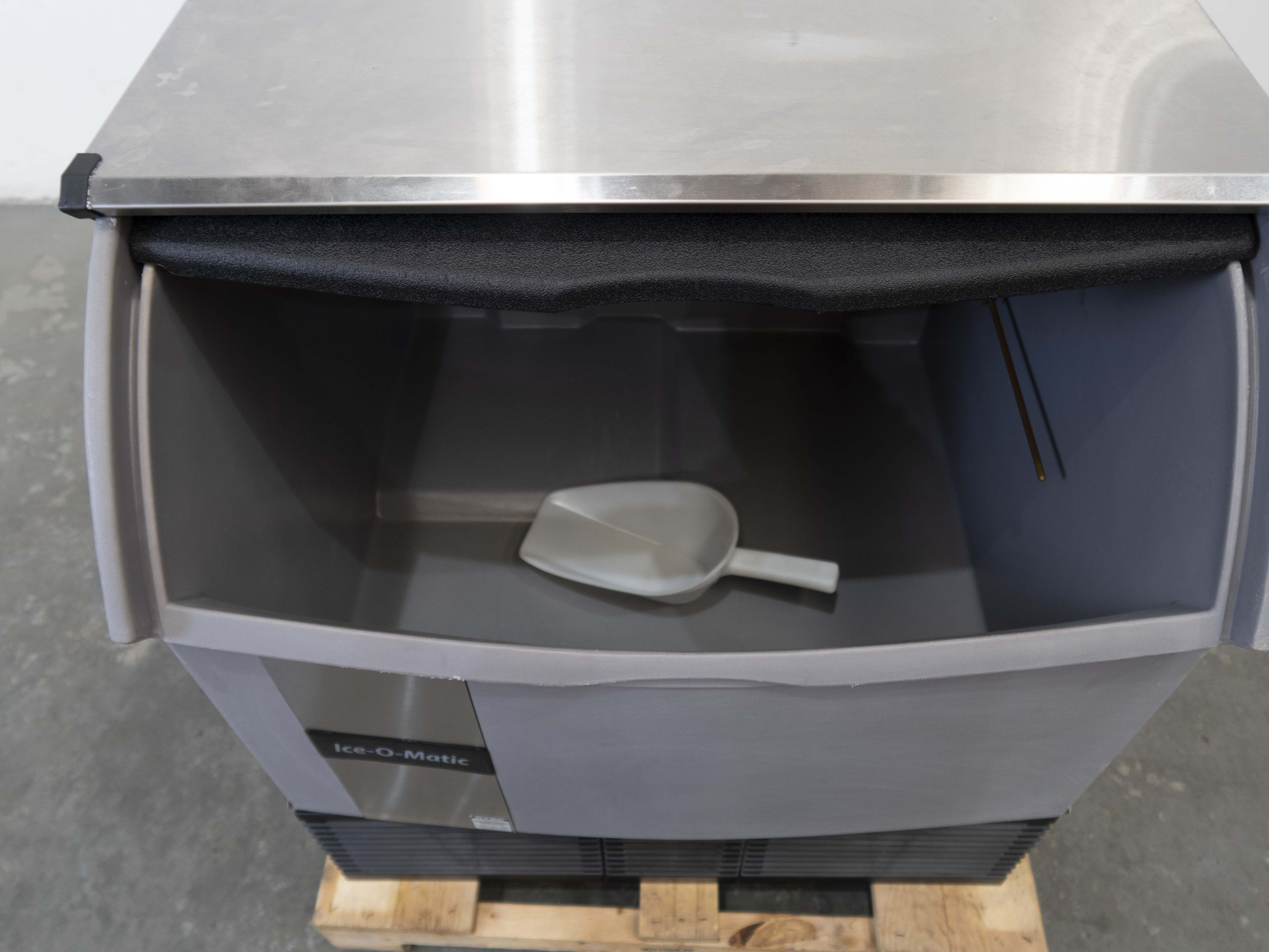 Ice-O-Matic ICEU305FA3 Ice Machine