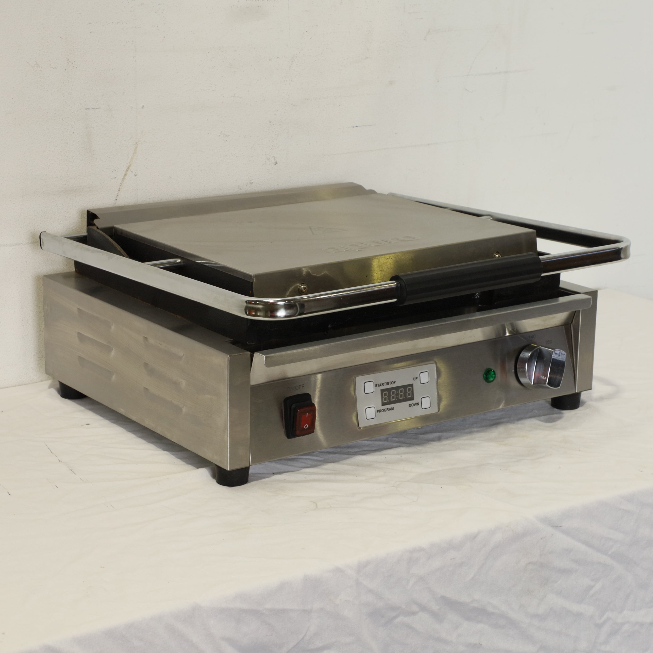 Apuro FC381-A-02 Contact Grill