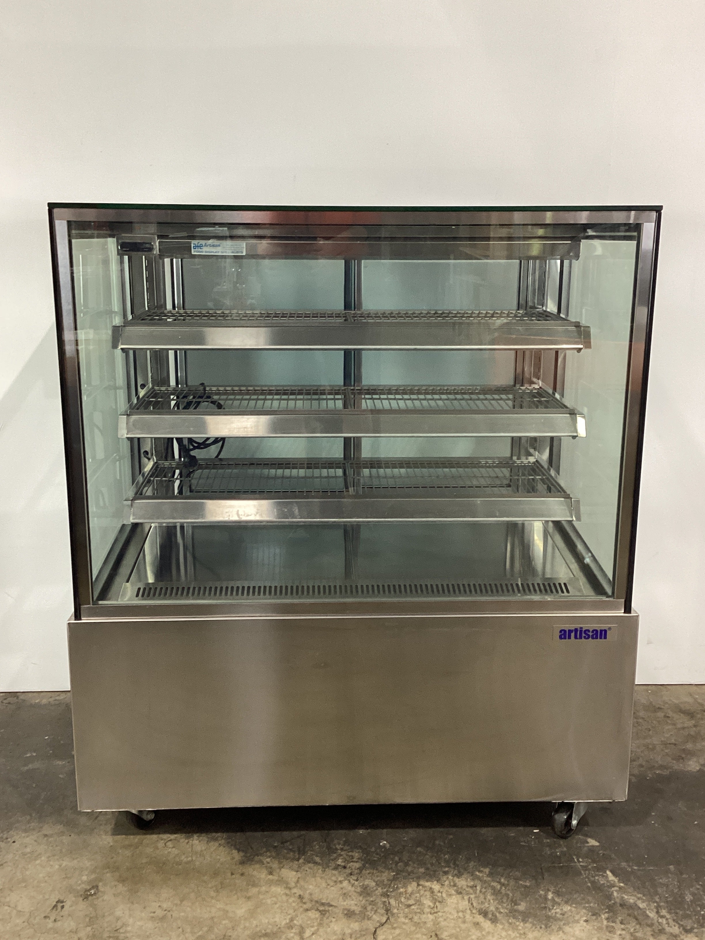 Artisan M3412 Display Fridge