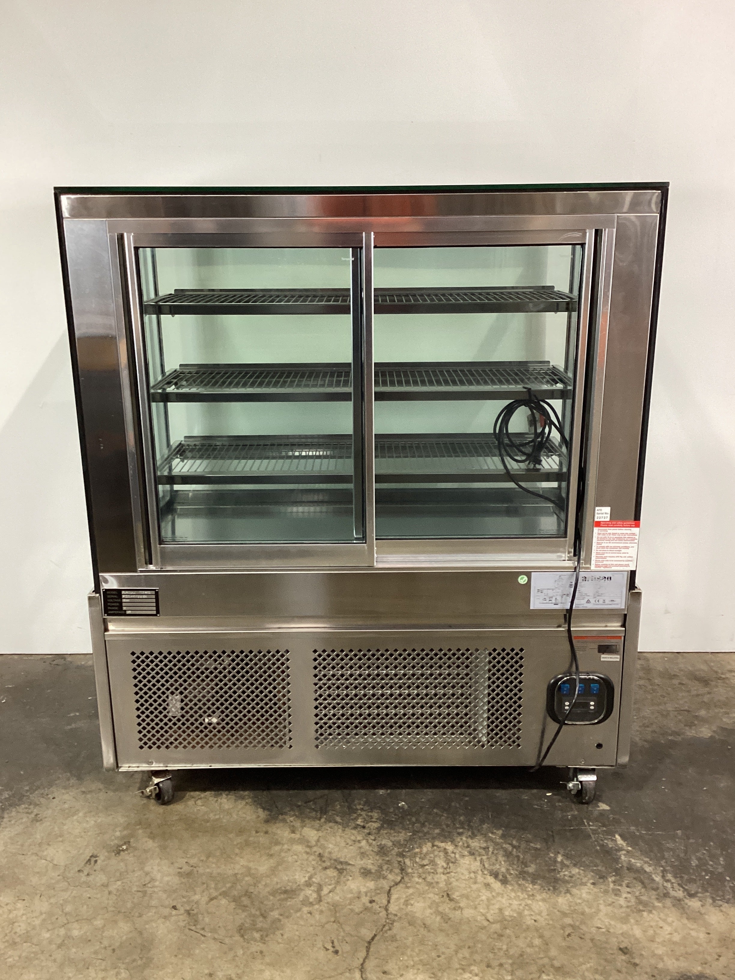 Artisan M3412 Display Fridge