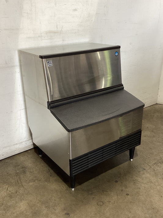 Hoshizaki KM-140B Ice Machine