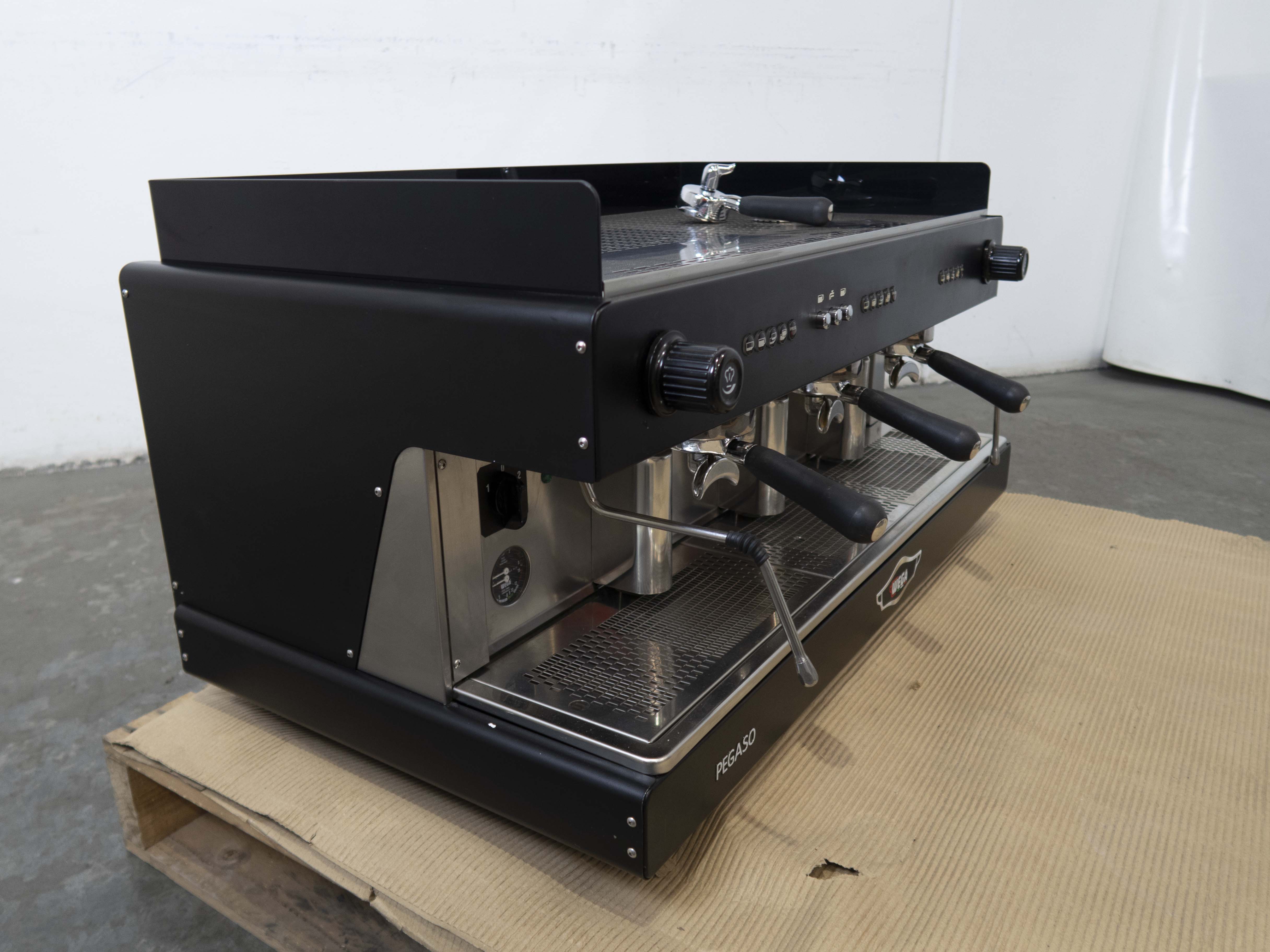 Wega EVD/3-EW 3 Group Coffee Machine