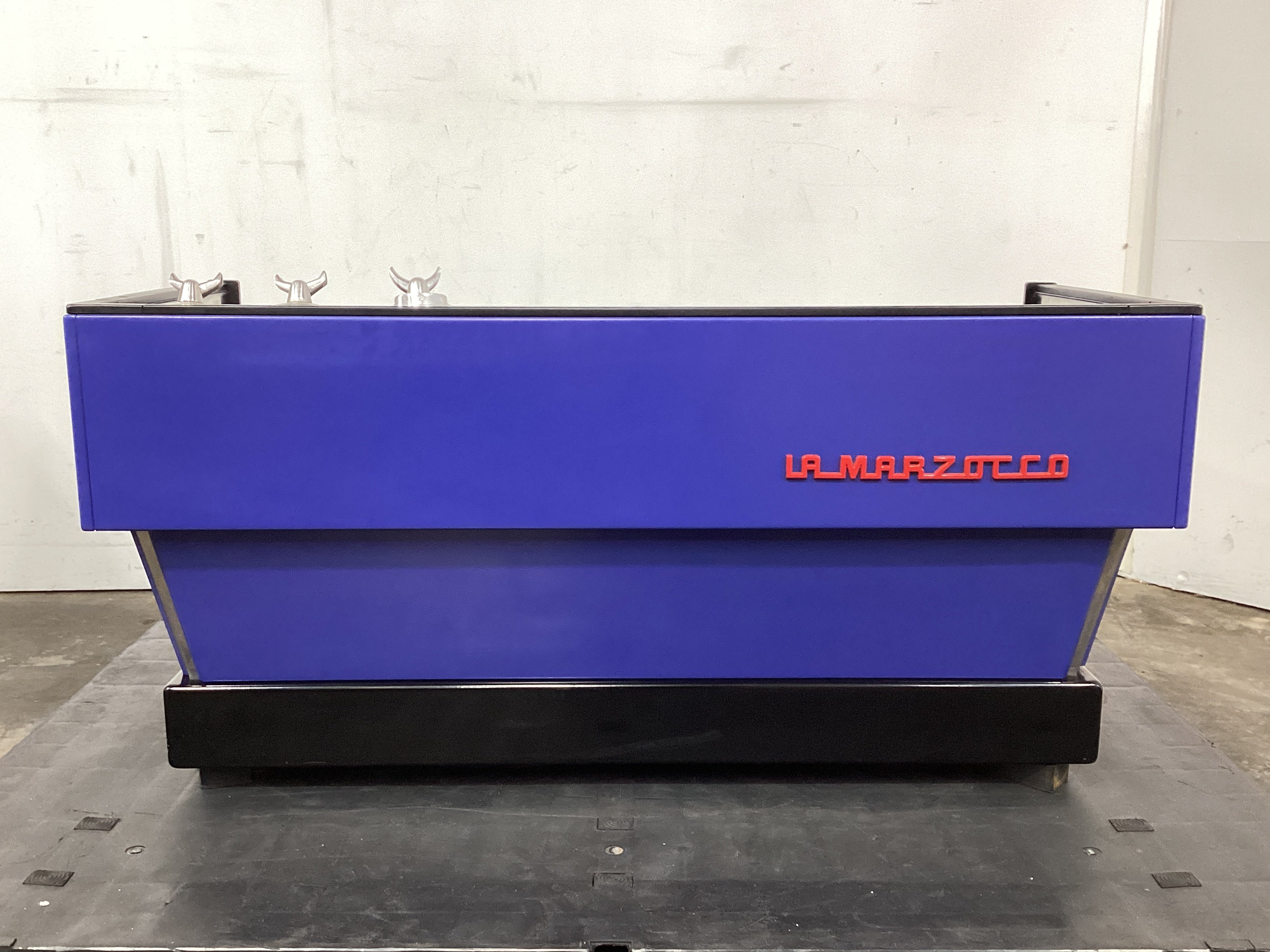 La Marzocco Linea 3AV 3 Group Coffee Machine
