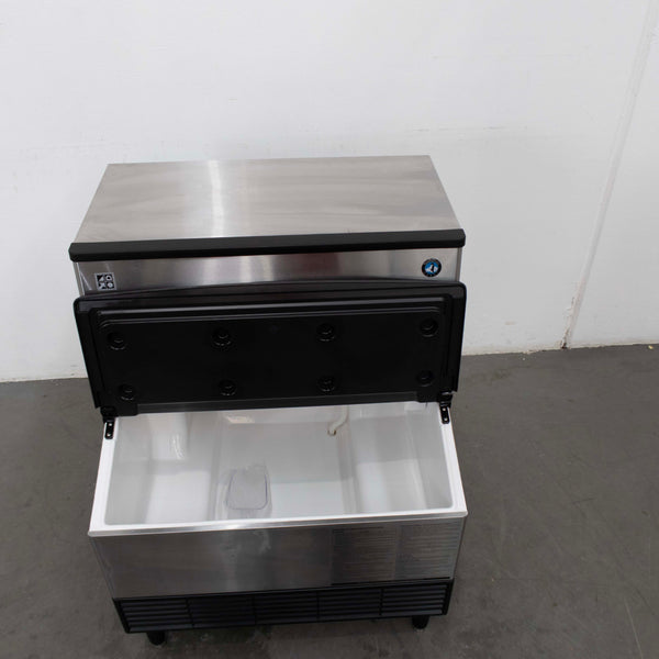 Hoshizaki KM-140B Ice Machine