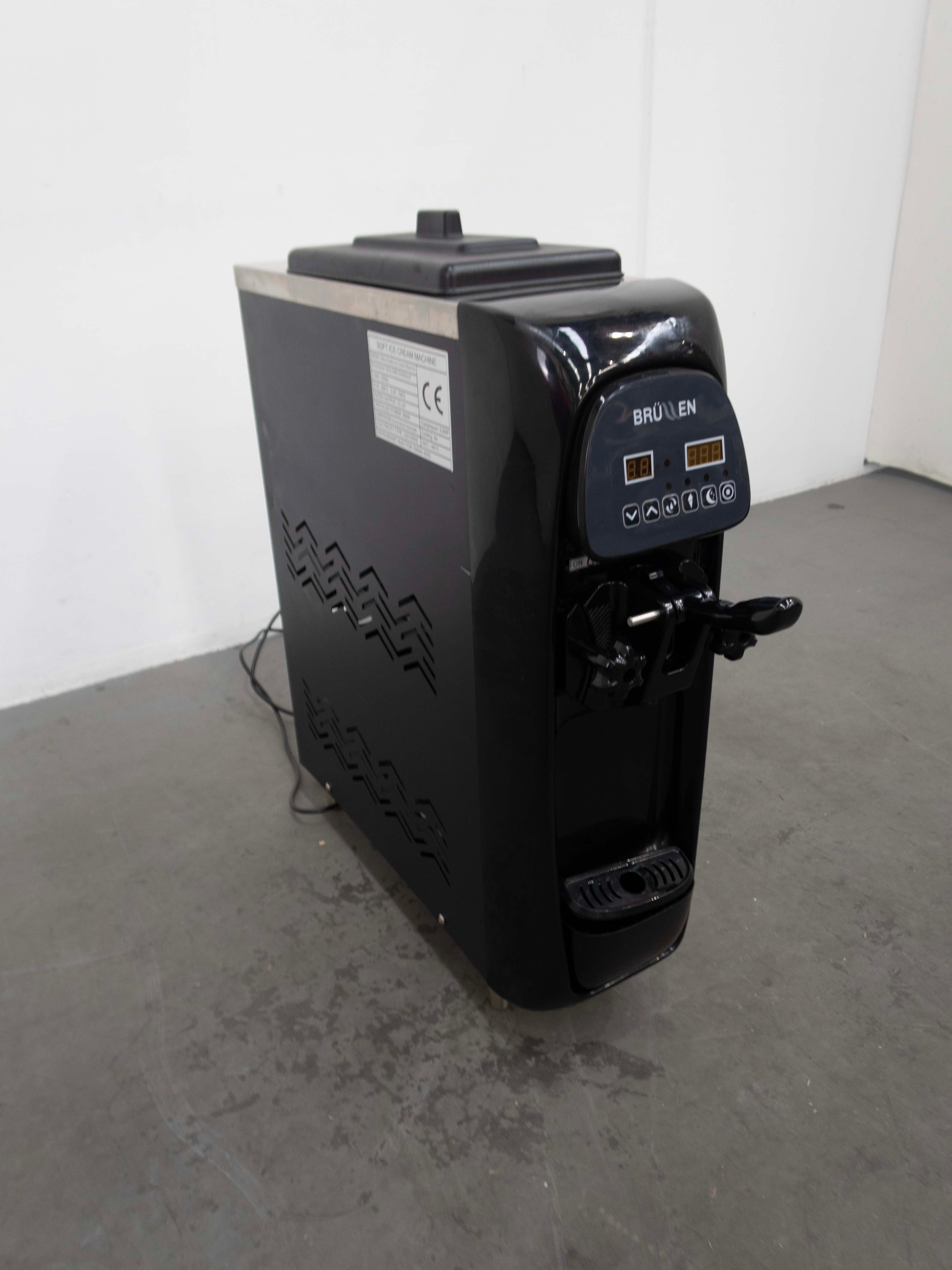 Brullen Baby Brullen Ice Cream Machine
