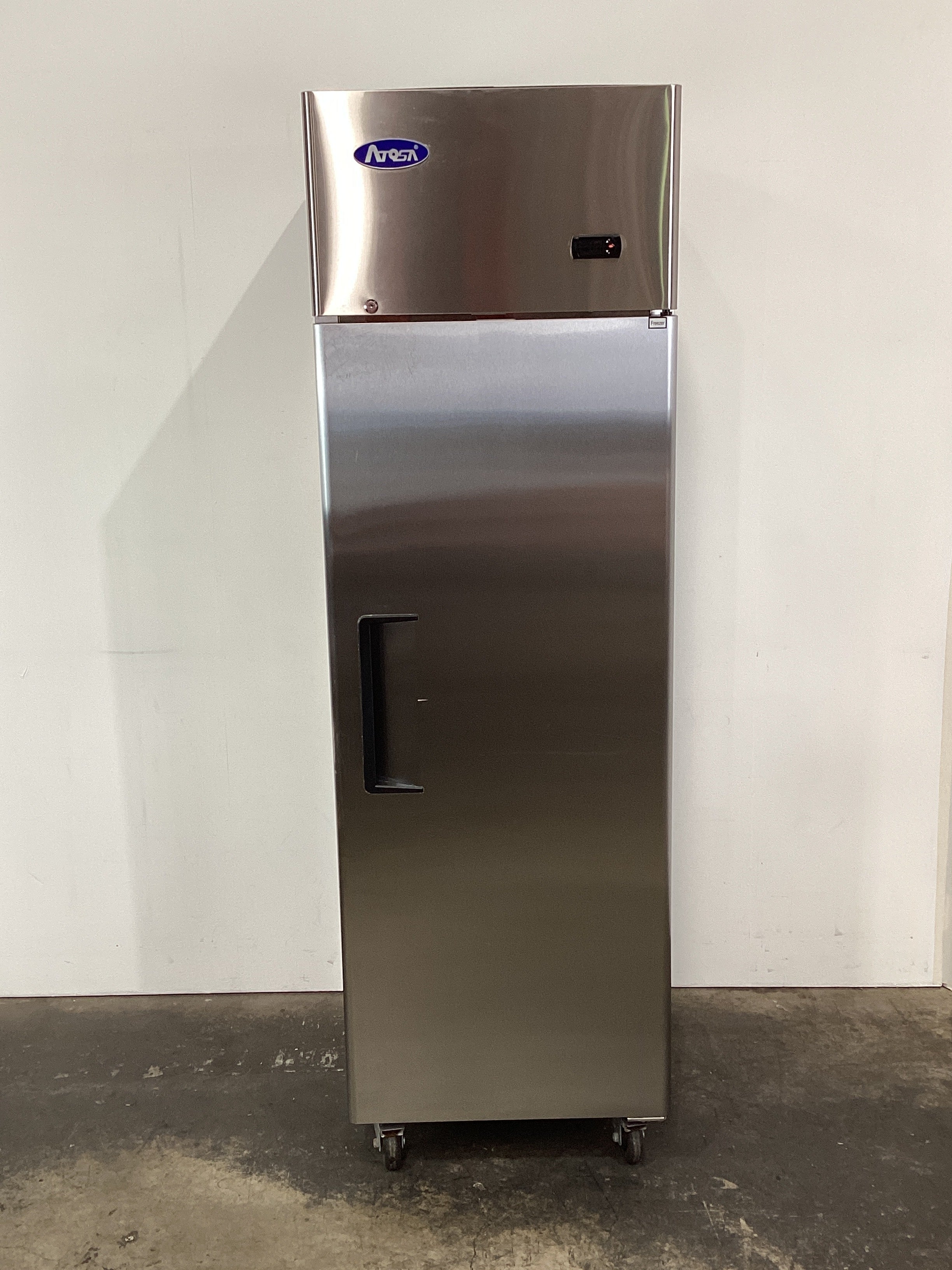 Atosa YBF9207GR Upright Freezer SilverChef