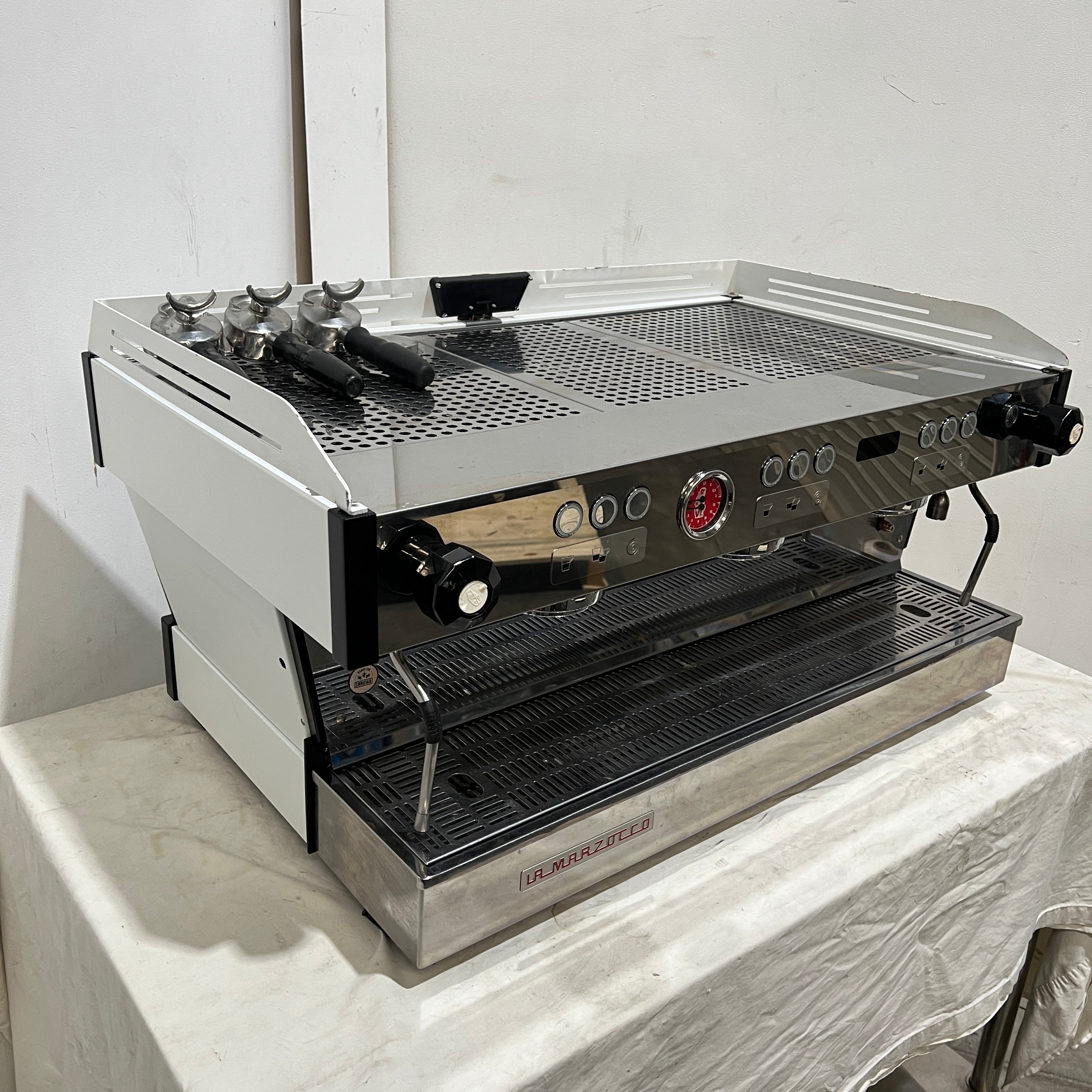 La Marzocco Linea PB 3AV 3 Group Coffee Machine