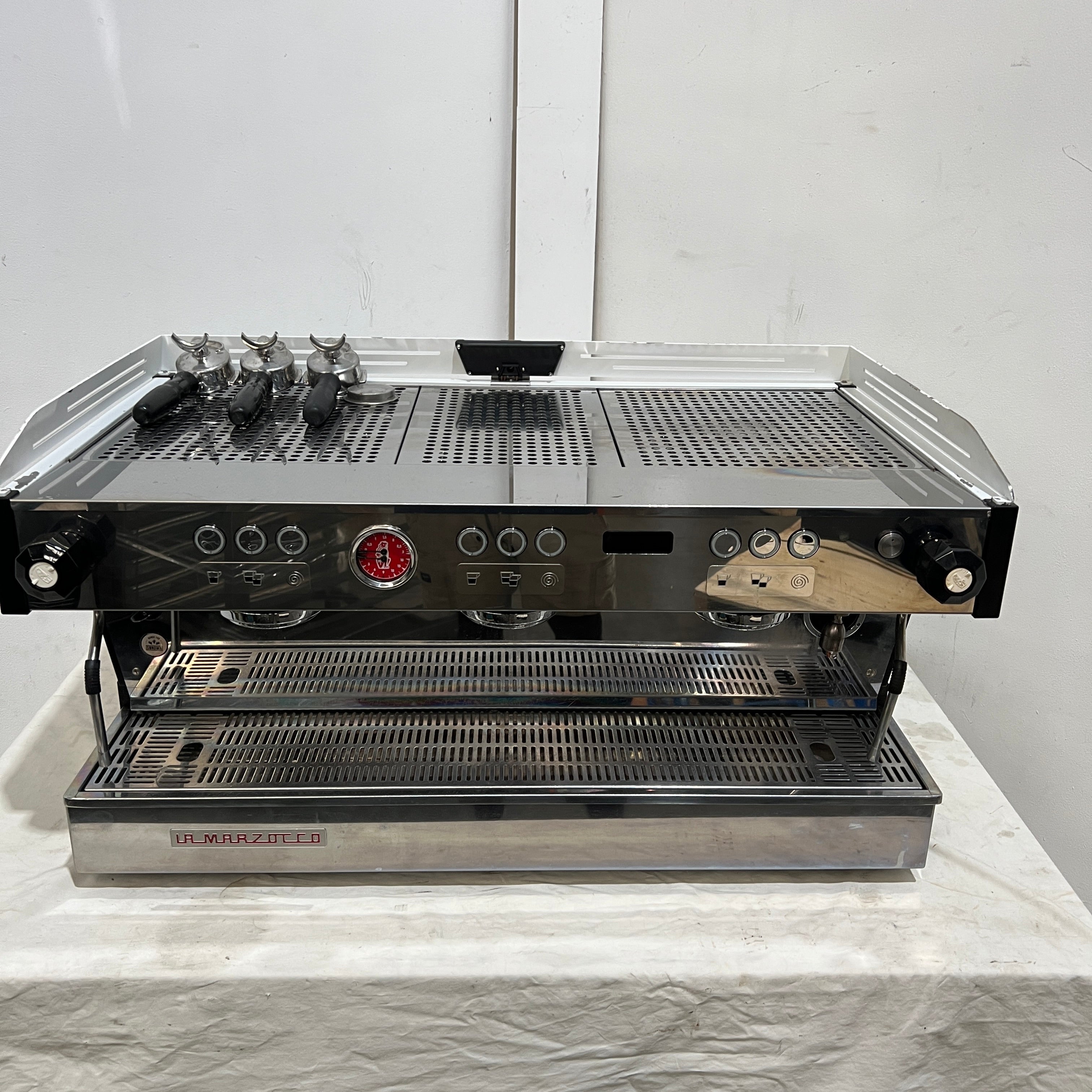La Marzocco Linea PB 3AV 3 Group Coffee Machine