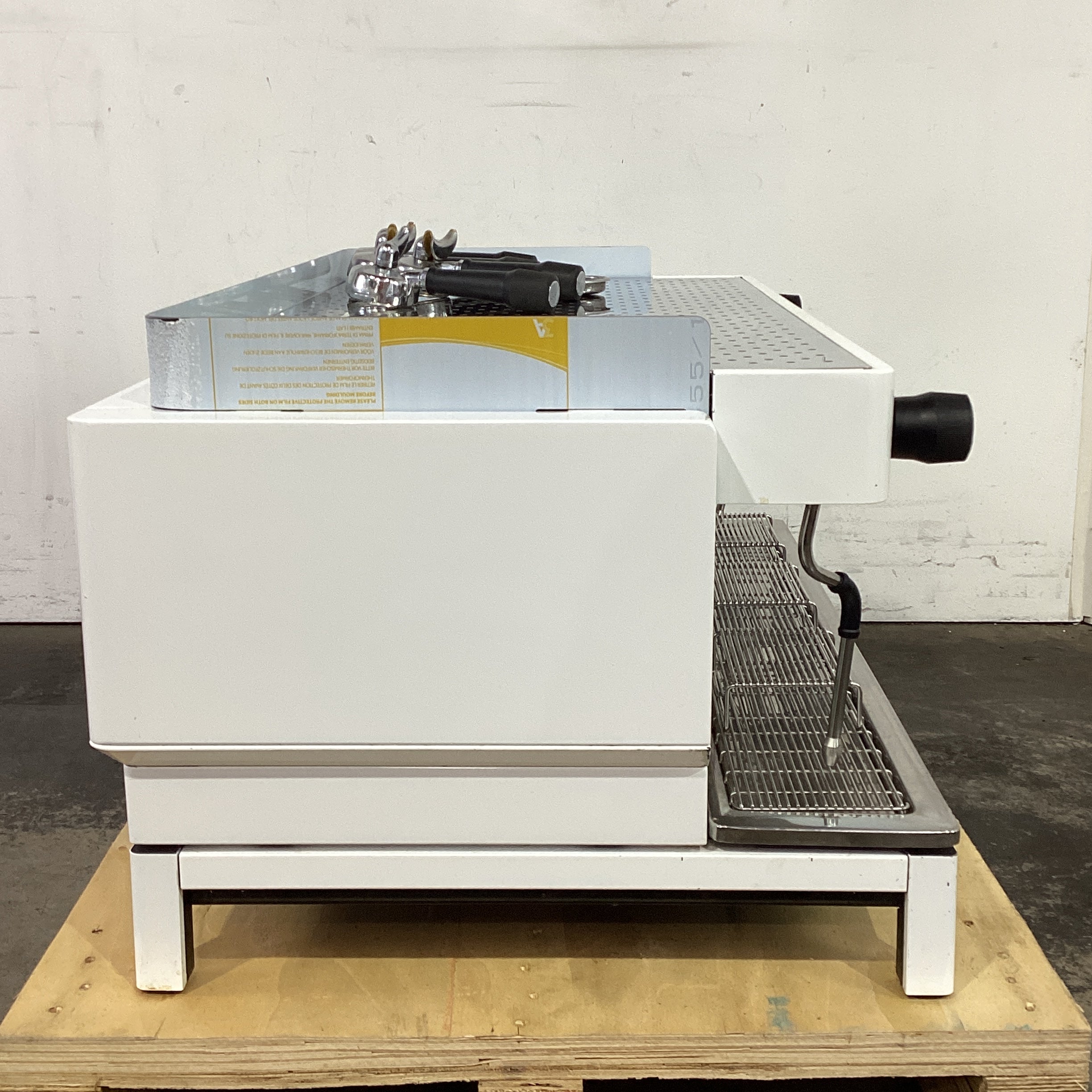 Crem ECEF-FA1B-22AR 3 Group Coffee Machine