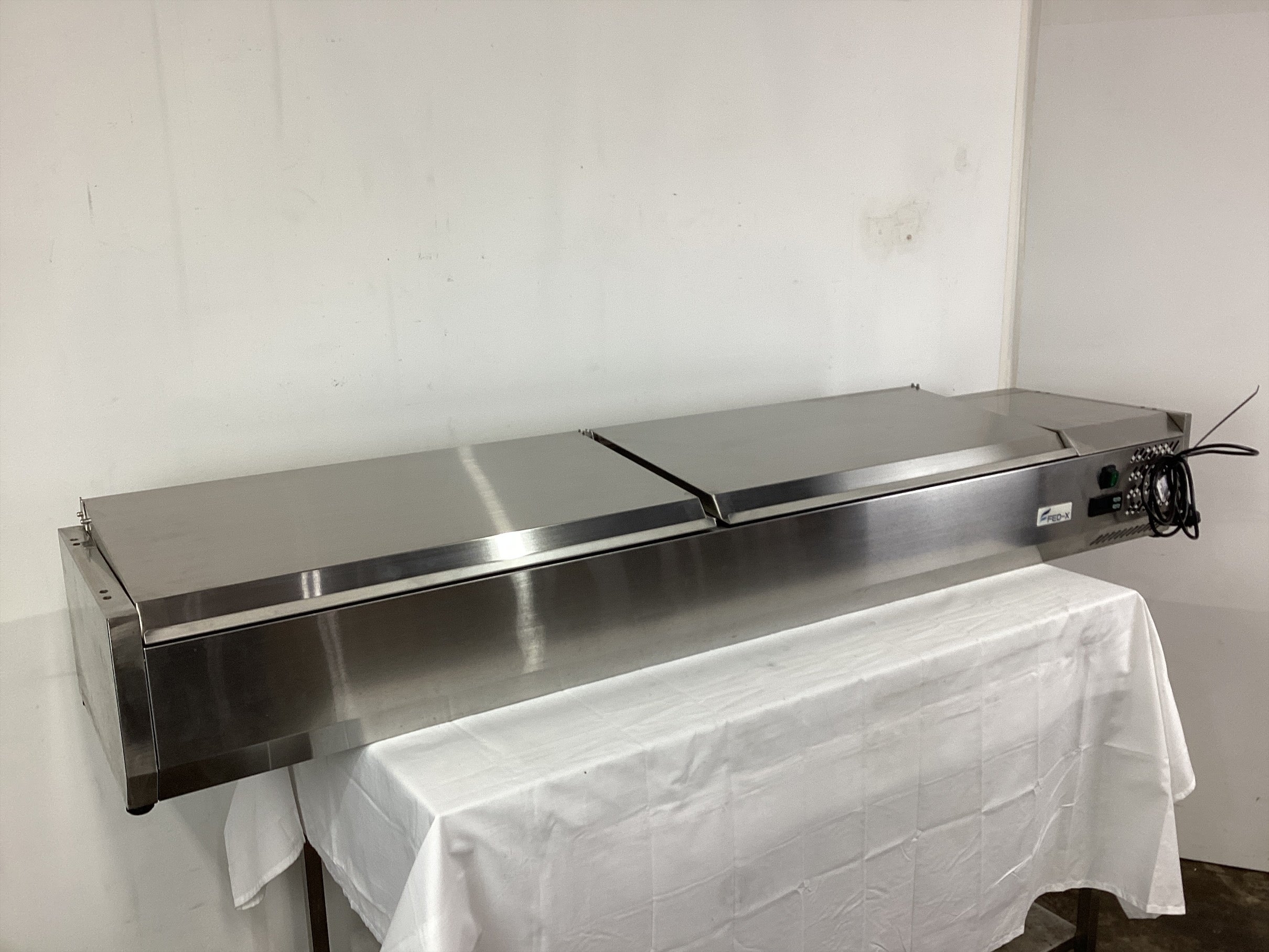 FED-X XVRX1800 Countertop Salad/Sushi Bar