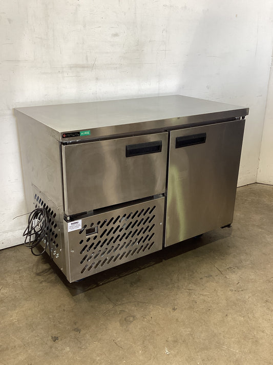 Anvil UBS6120 Underbench Fridge