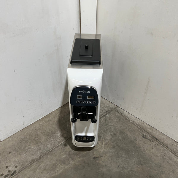 Brullen Baby Brullen Ice Cream Machine