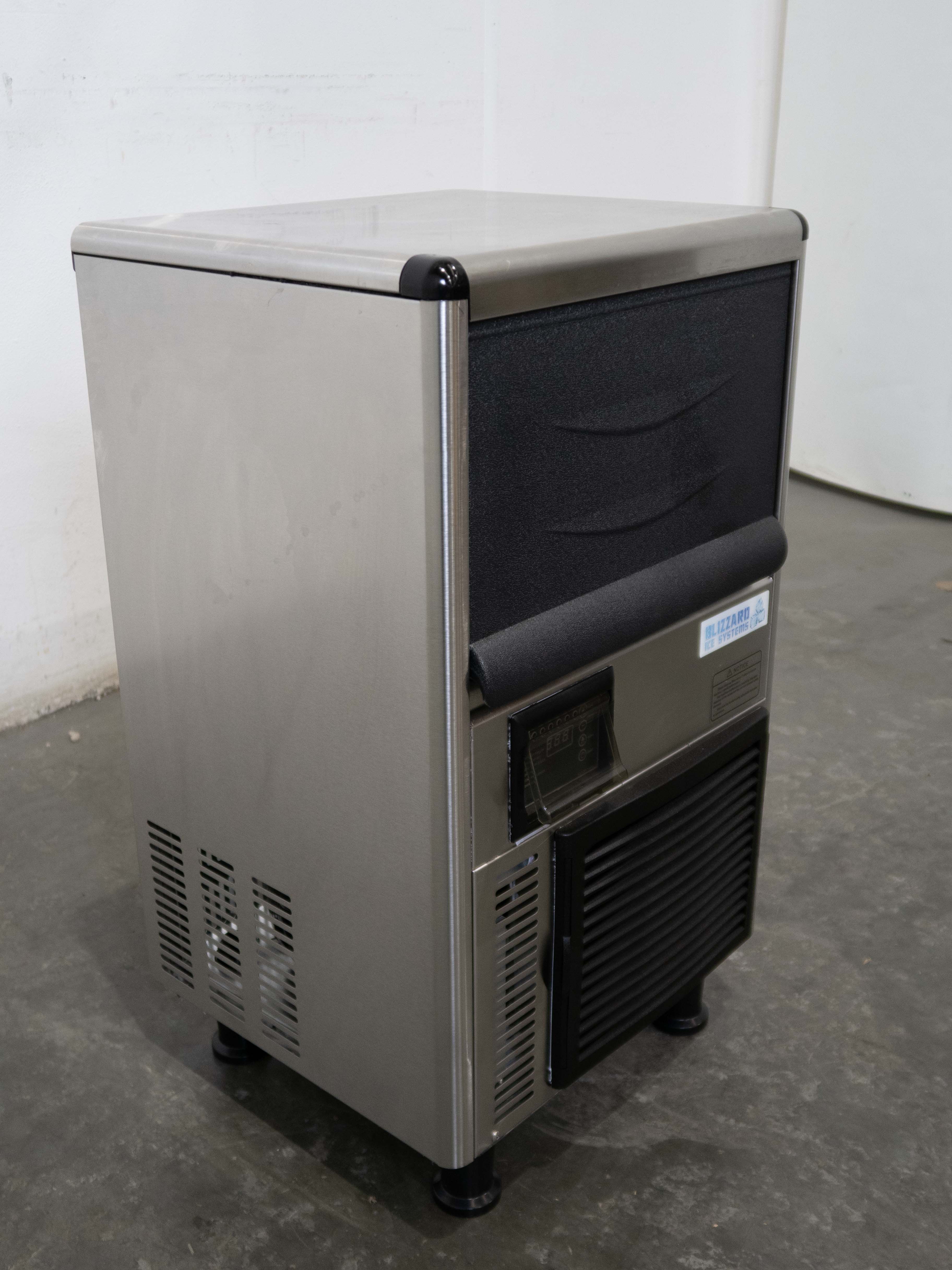 Blizzard SN-31A Ice Machine