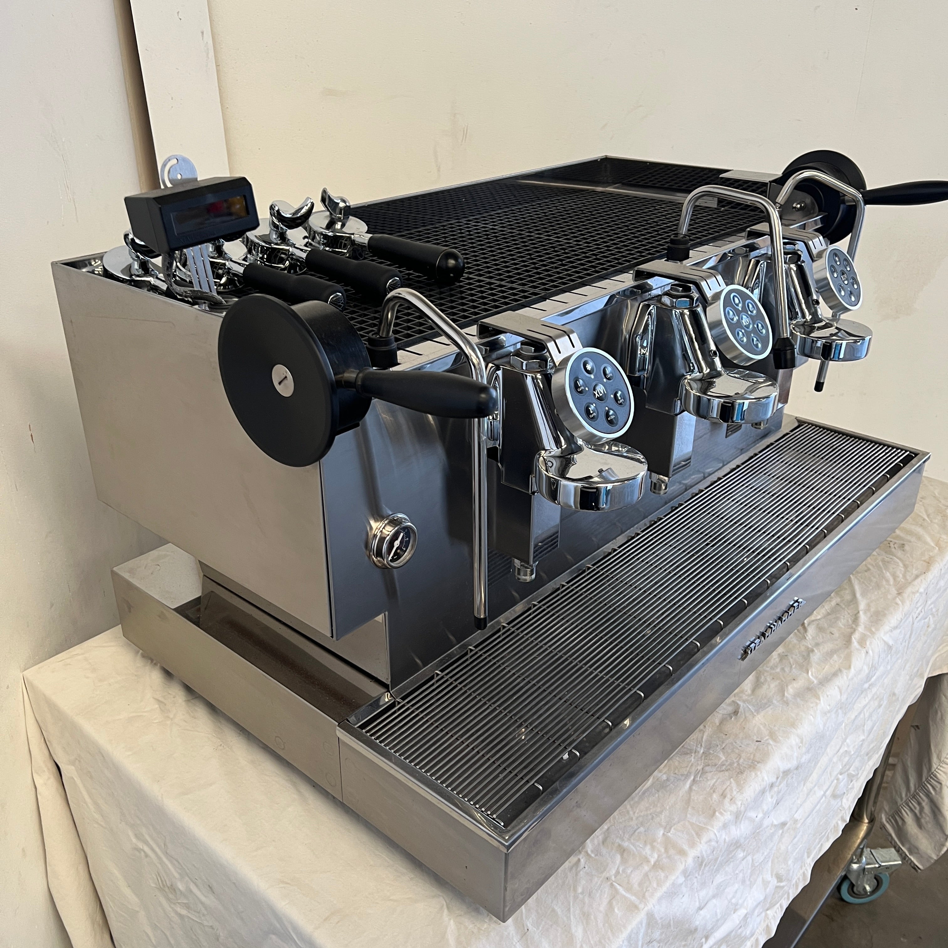 Steamhammer XLVI 3 Group Coffee Machine