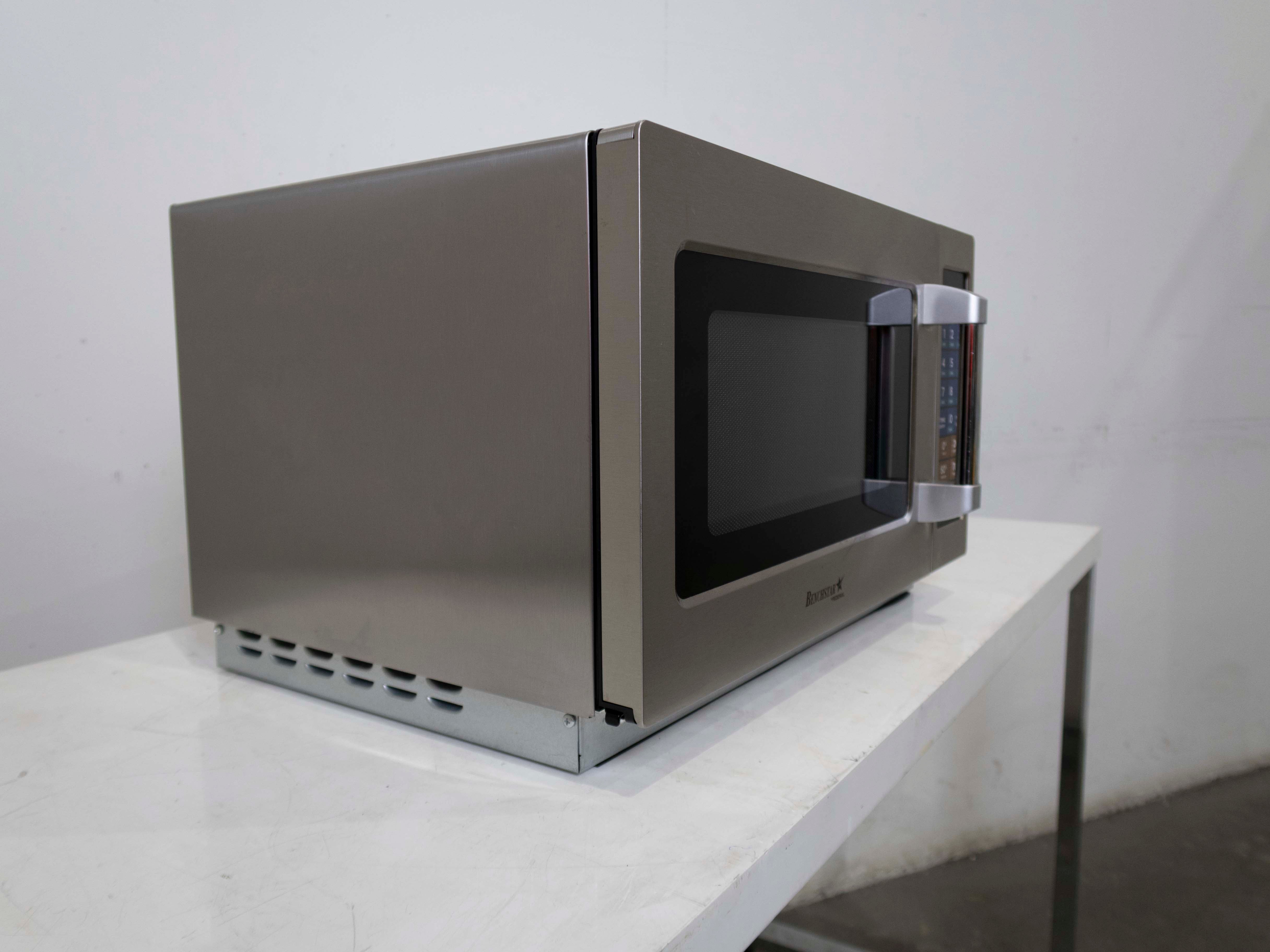 Thumbnail - Benchstar MD-1400 Microwave Oven