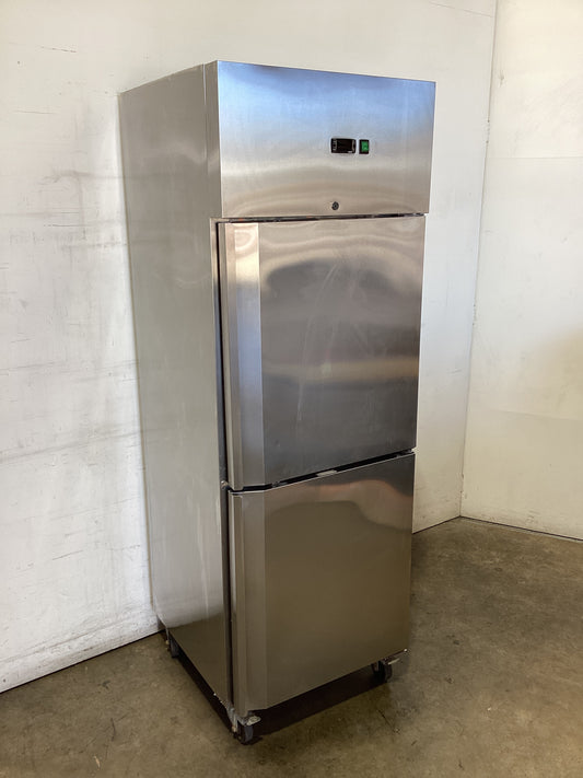 FED SN500TNM Upright Fridge