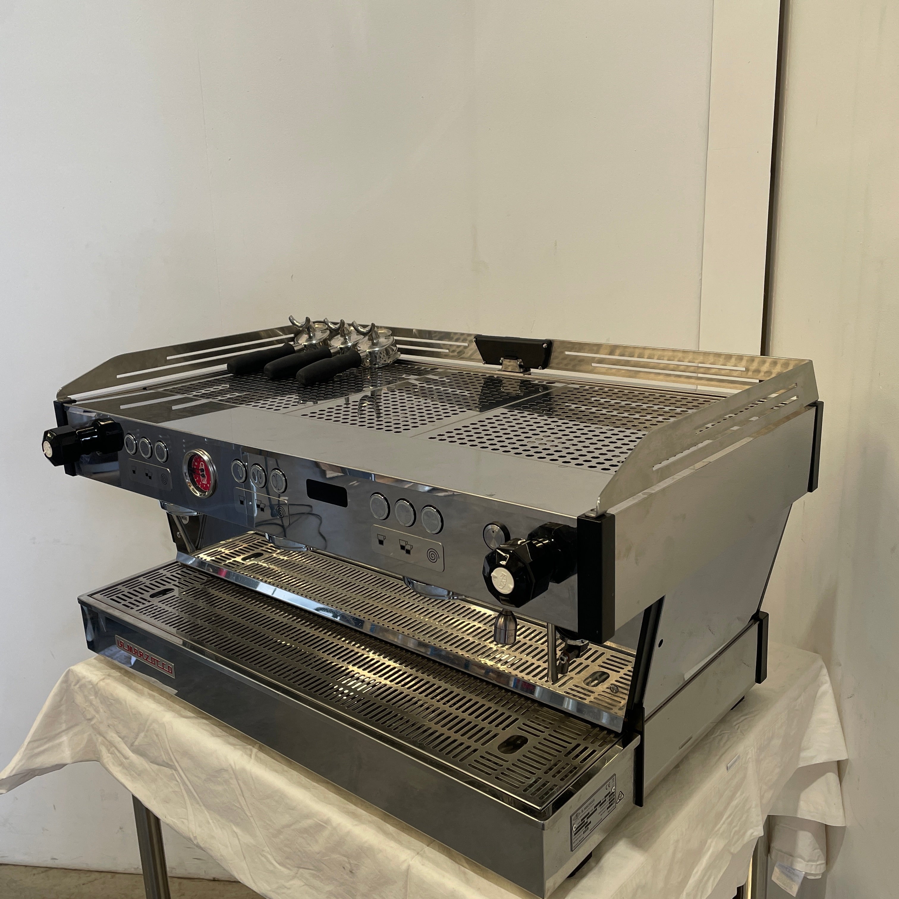 La Marzocco Linea PB 3 Group Coffee Machine