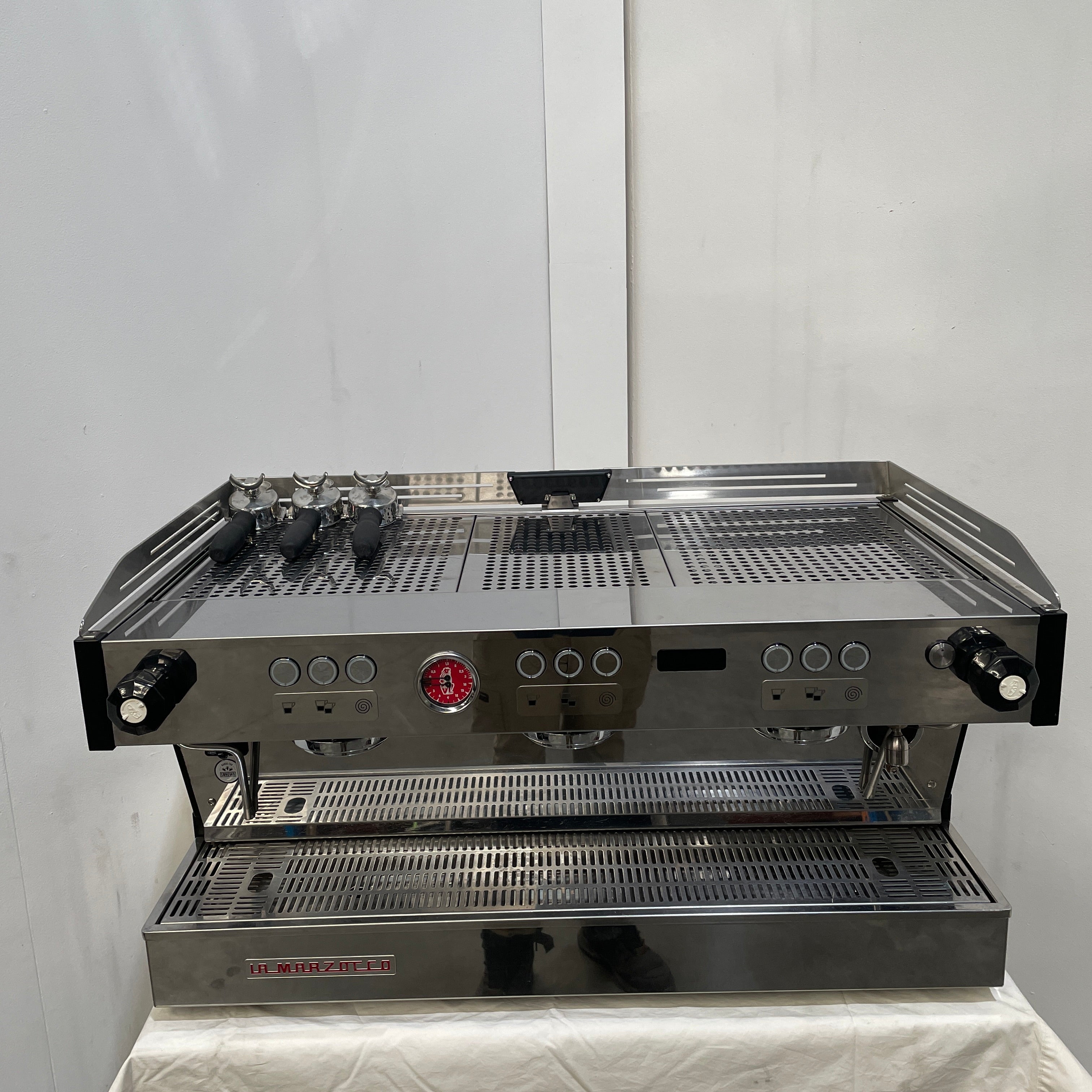 La Marzocco Linea PB 3 Group Coffee Machine