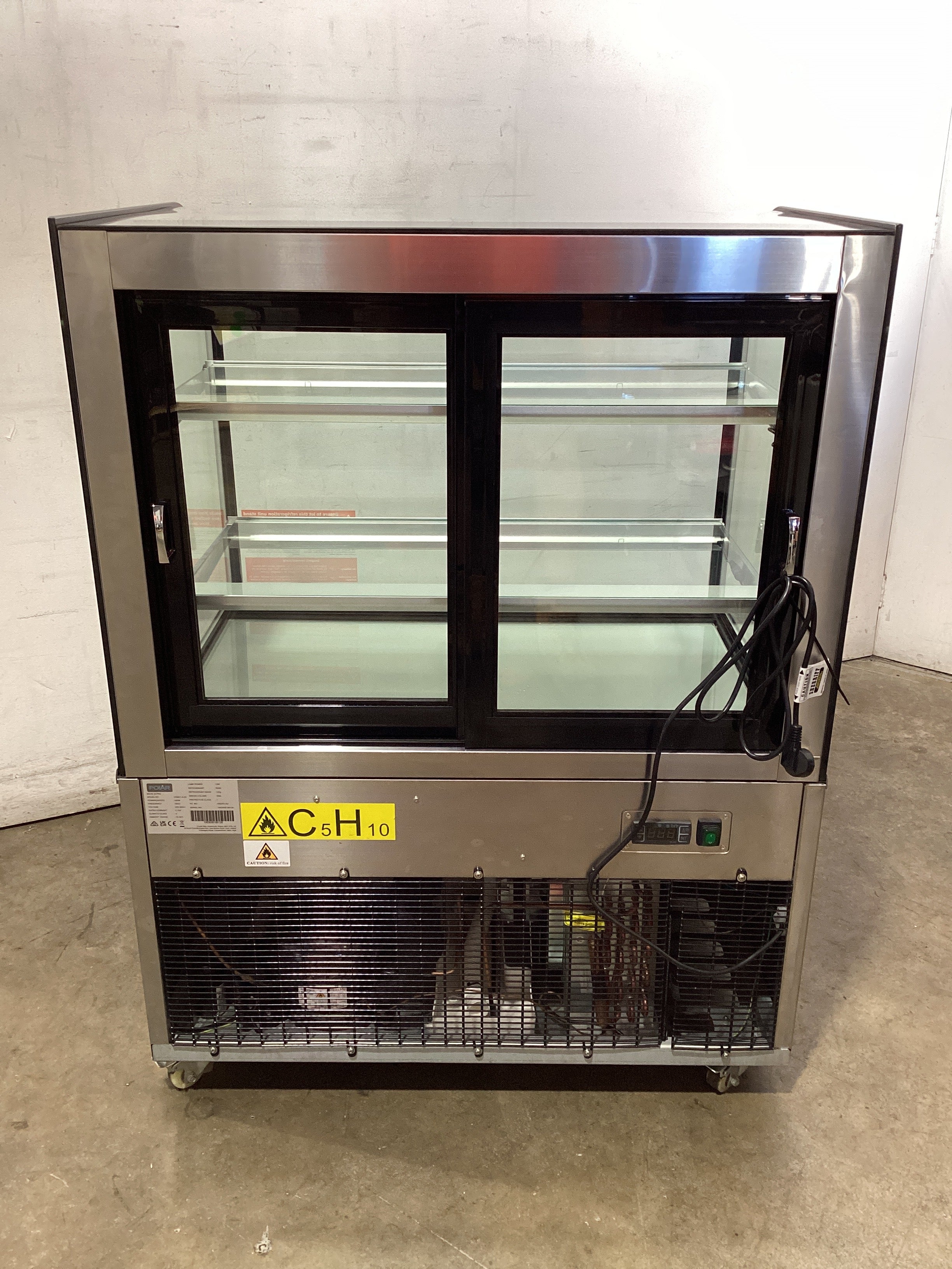 Polar CG841-A-03 Cold Food Display