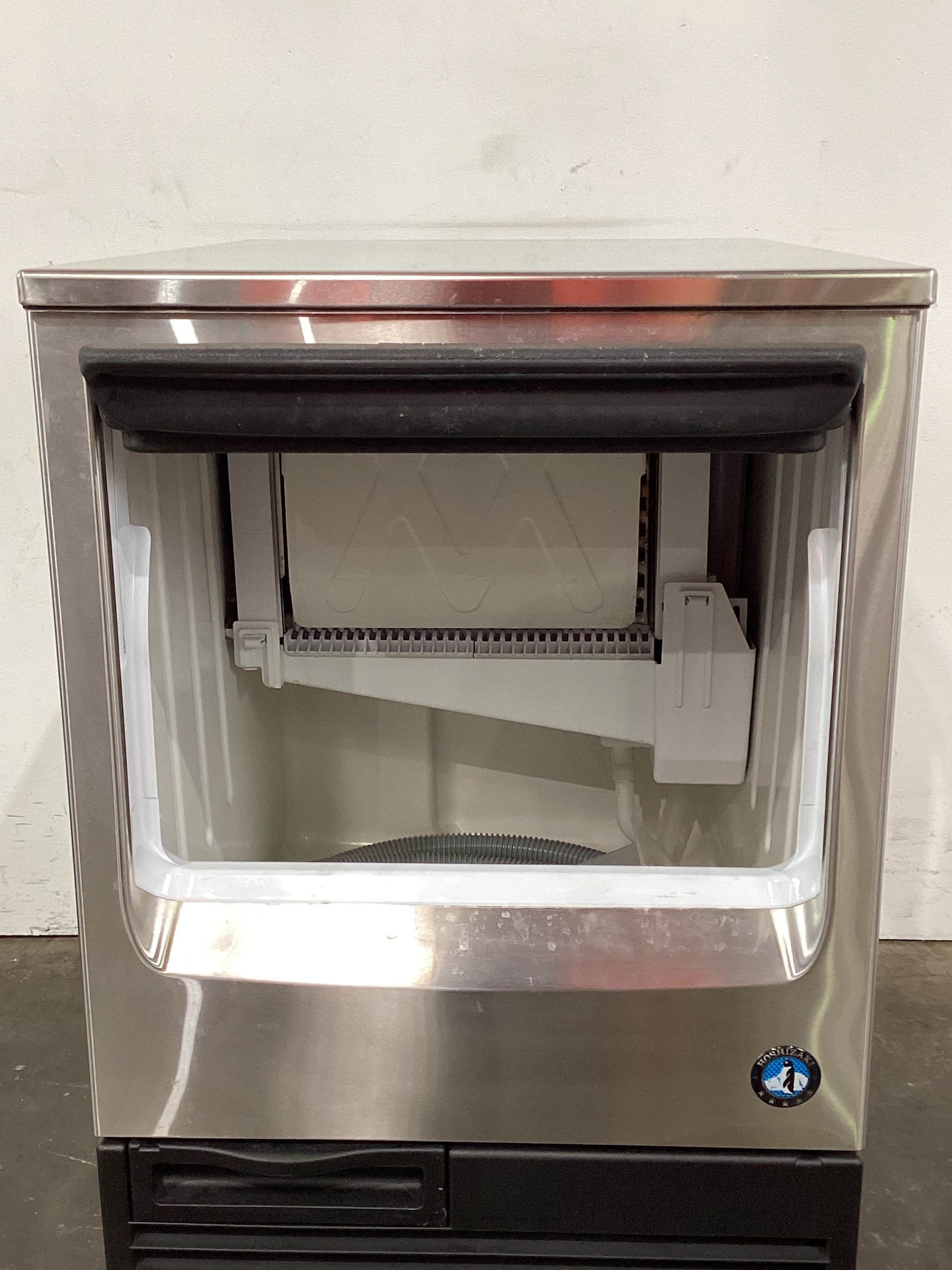 Hoshizaki KM-40B Ice Machine
