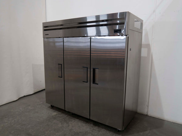 Skipio SRT6-3(6) Upright Fridge