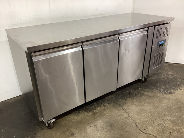 Polar G600-A-03 Underbench Freezer