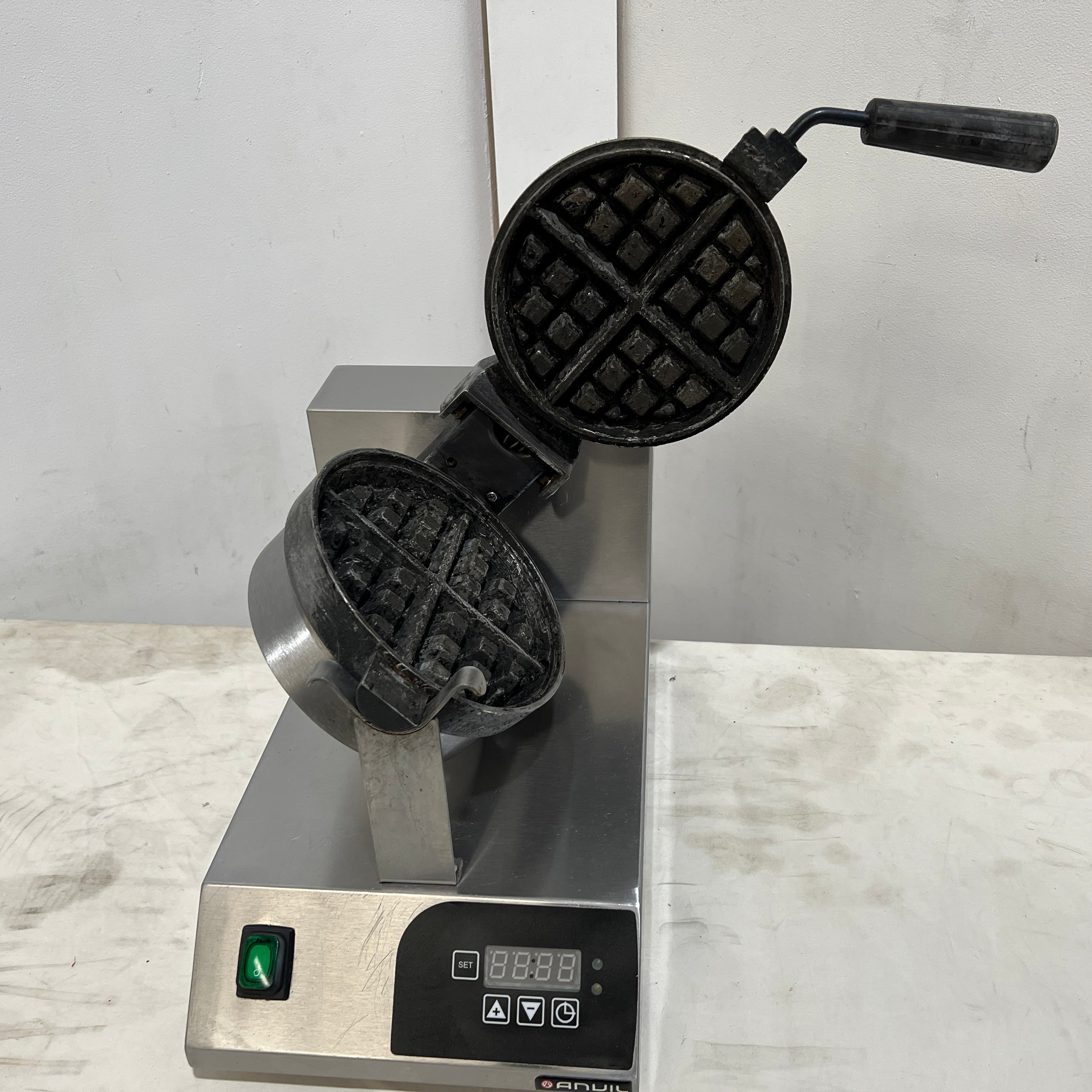 Anvil WBA1001 Waffle Baker