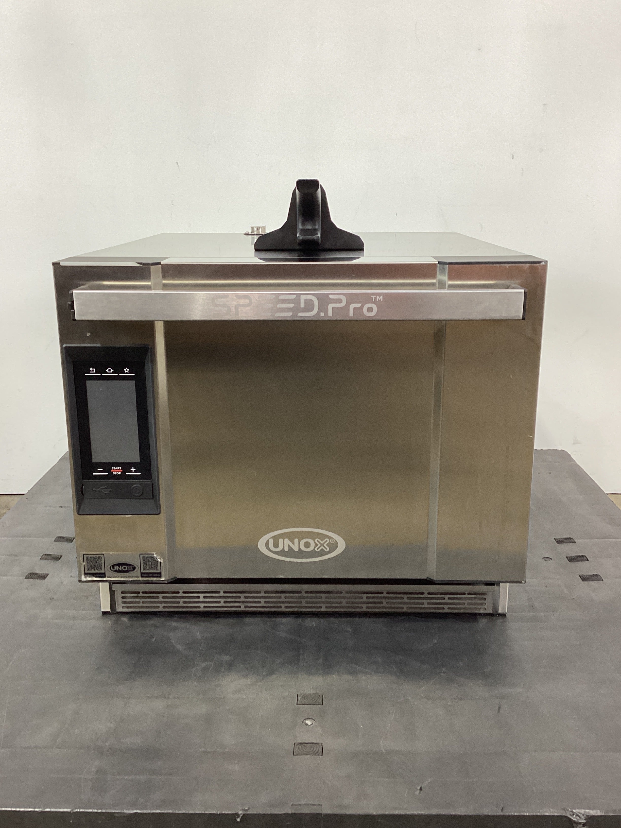 Unox XESW-03HS-MDDN Speed Oven