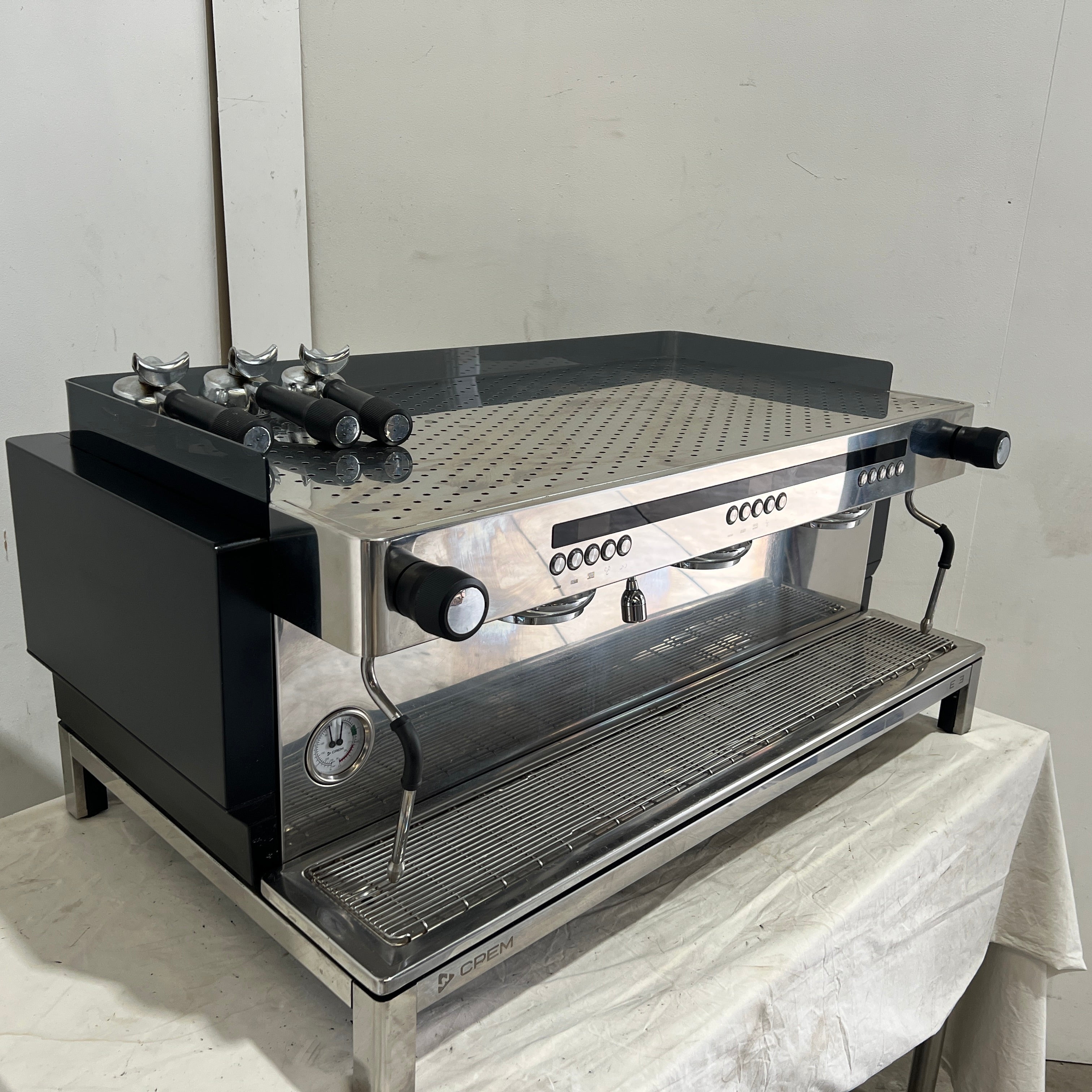 Crem ECEF-FA1B-22AR 3 Group Coffee Machine