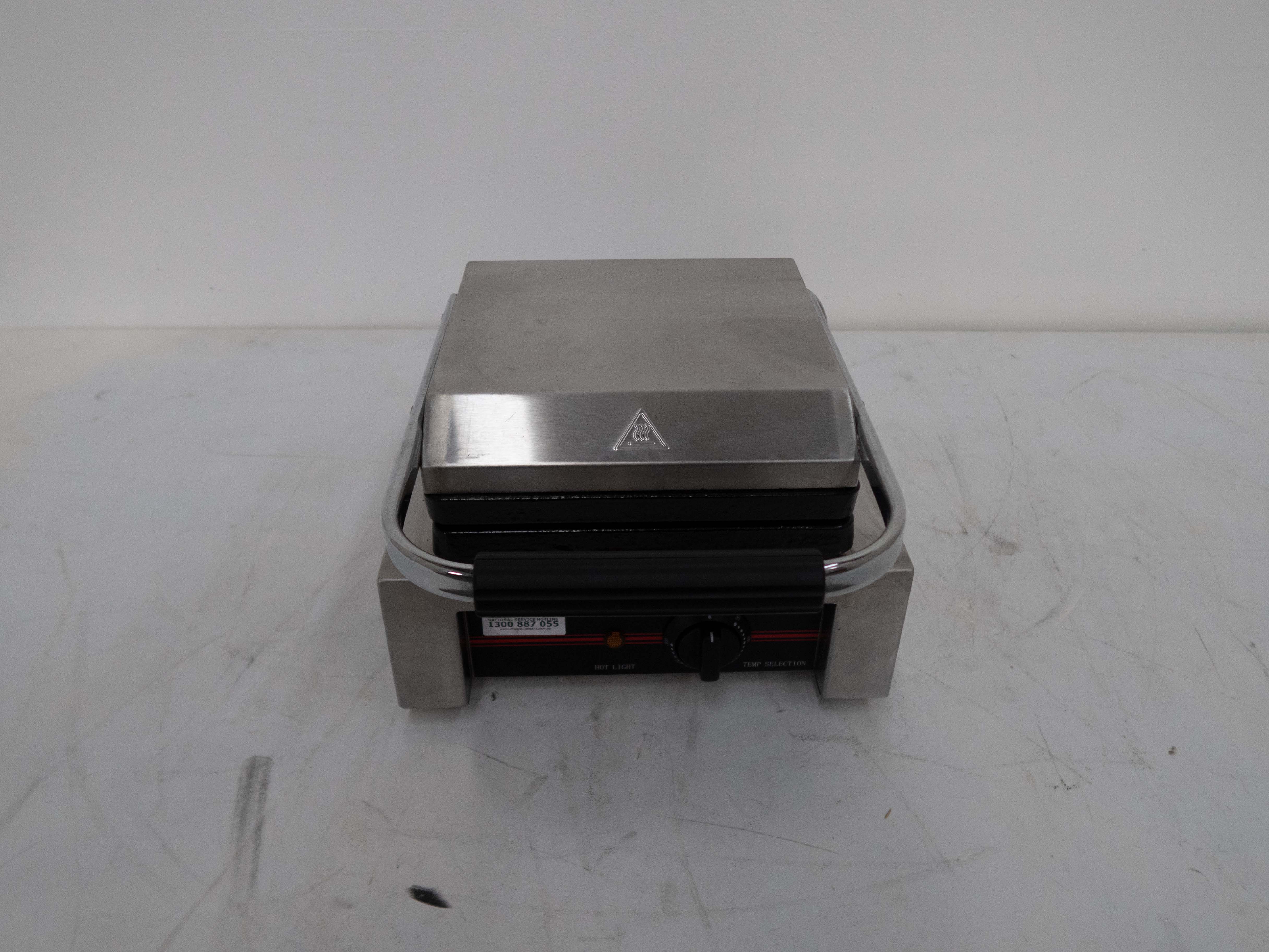FED UWB-S Waffle Maker