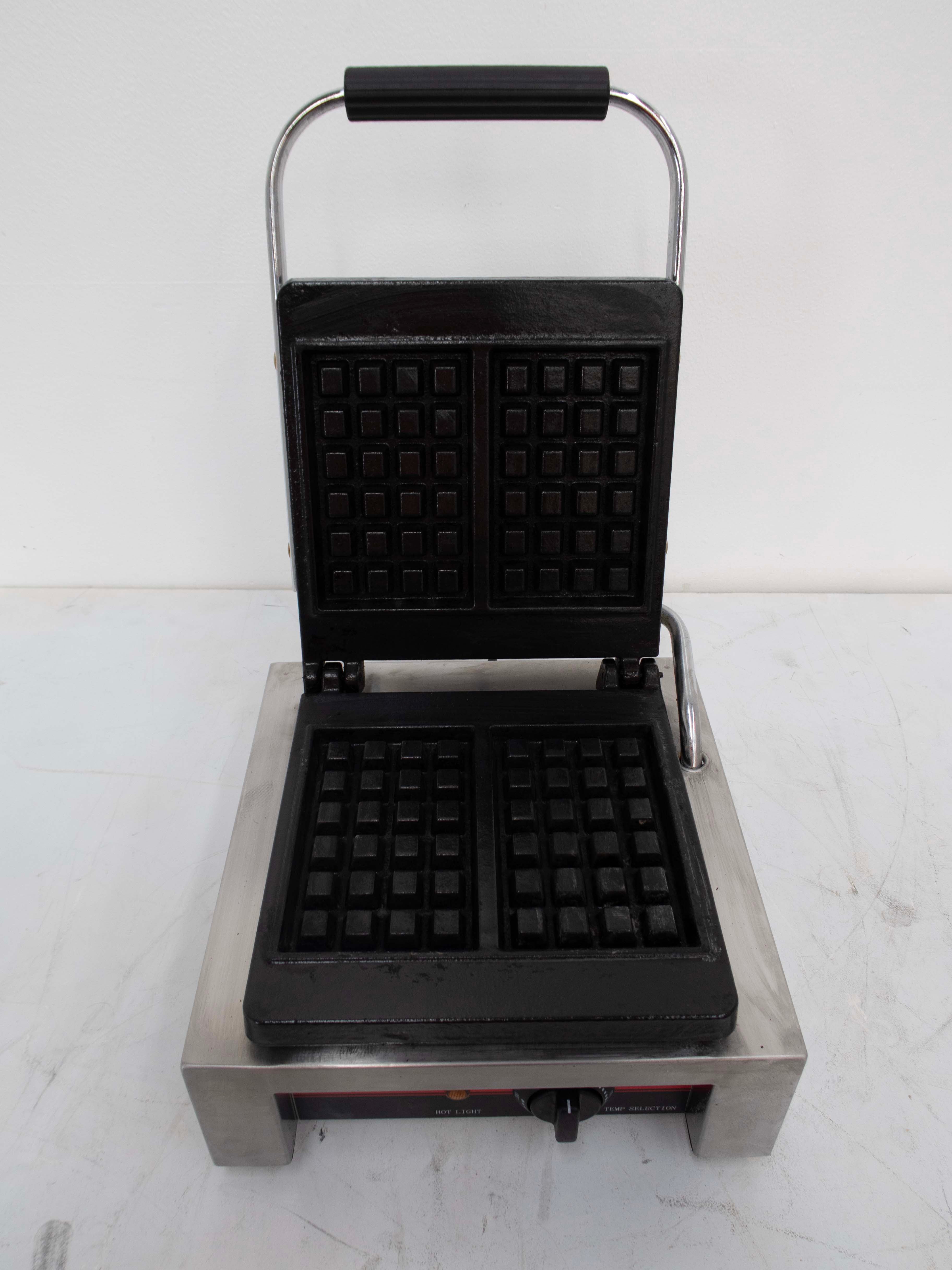 FED UWB-S Waffle Maker