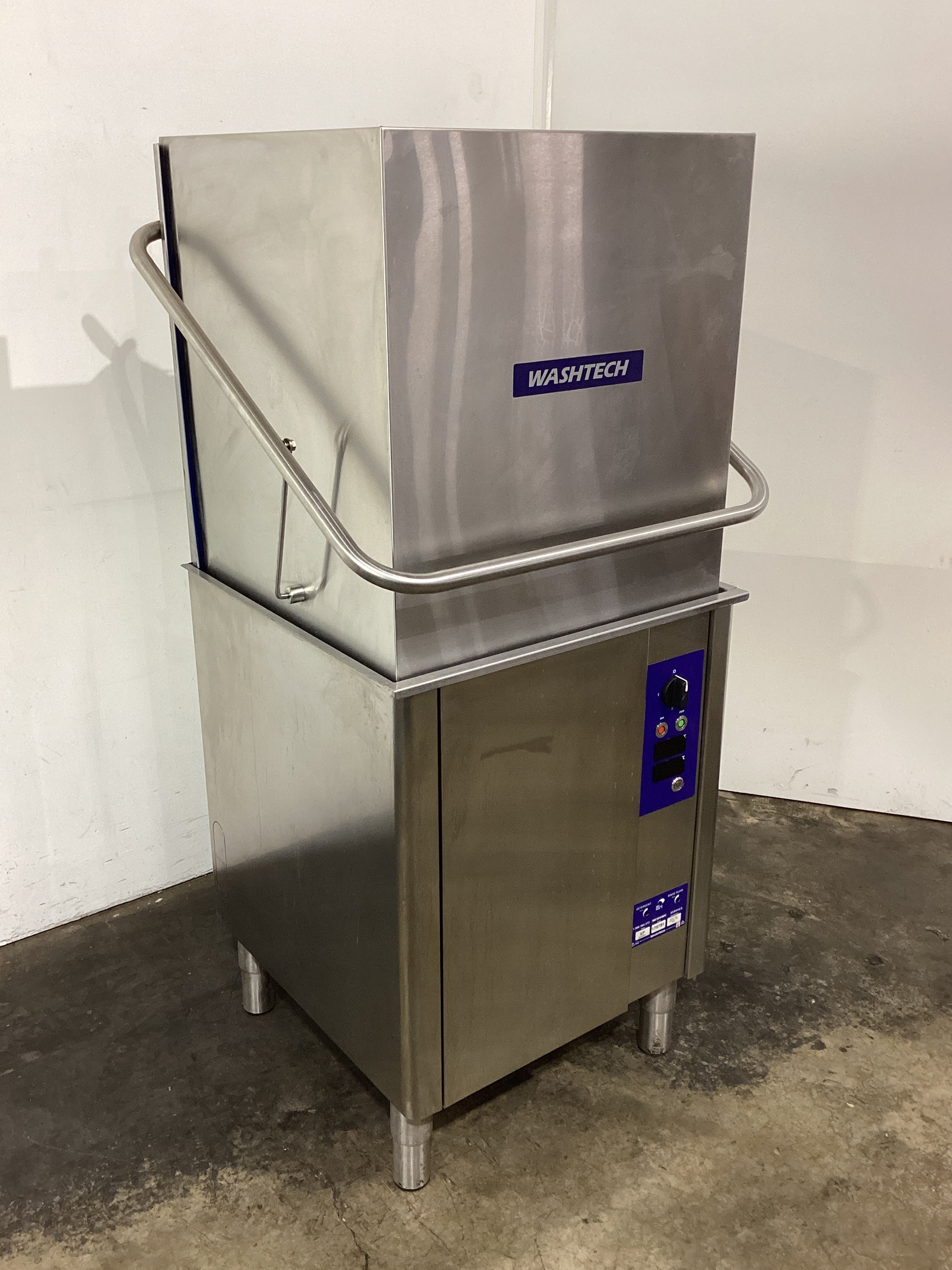Washtech XP Passthrough Dishwasher