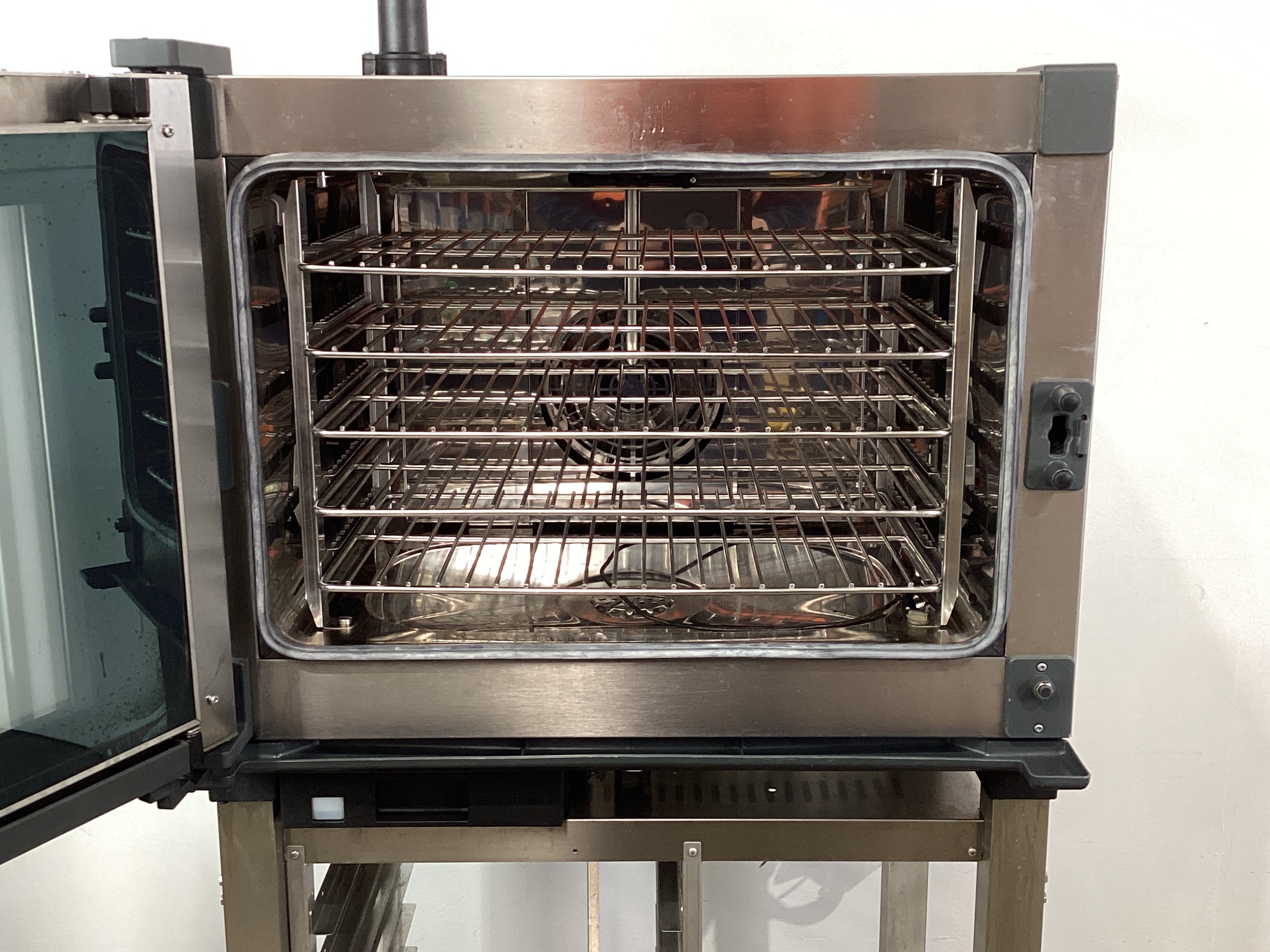 Unox XEVC-0511-EPRM Combi Oven & Stand