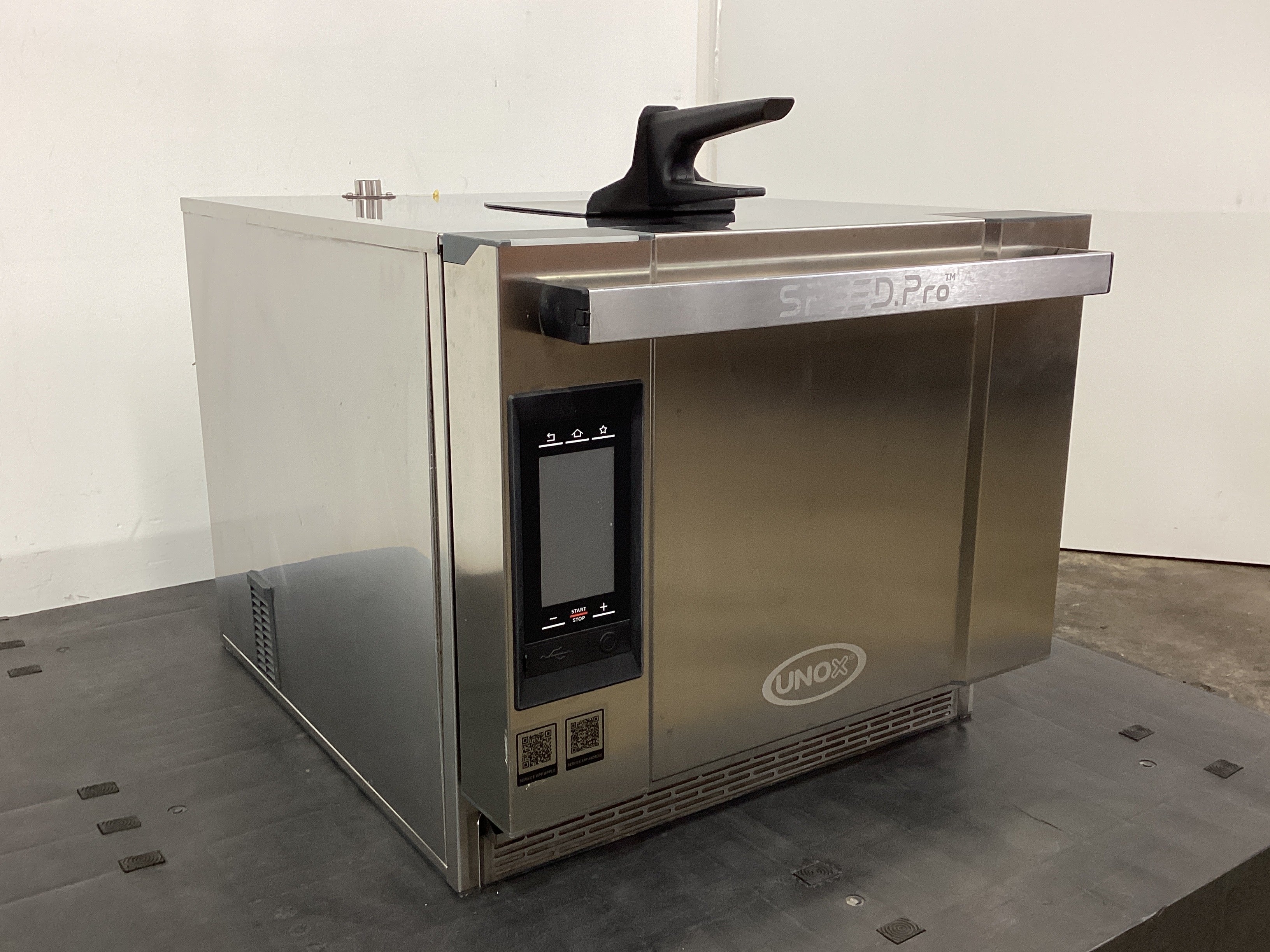 Unox XESW-03HS-MDDN Speed Oven