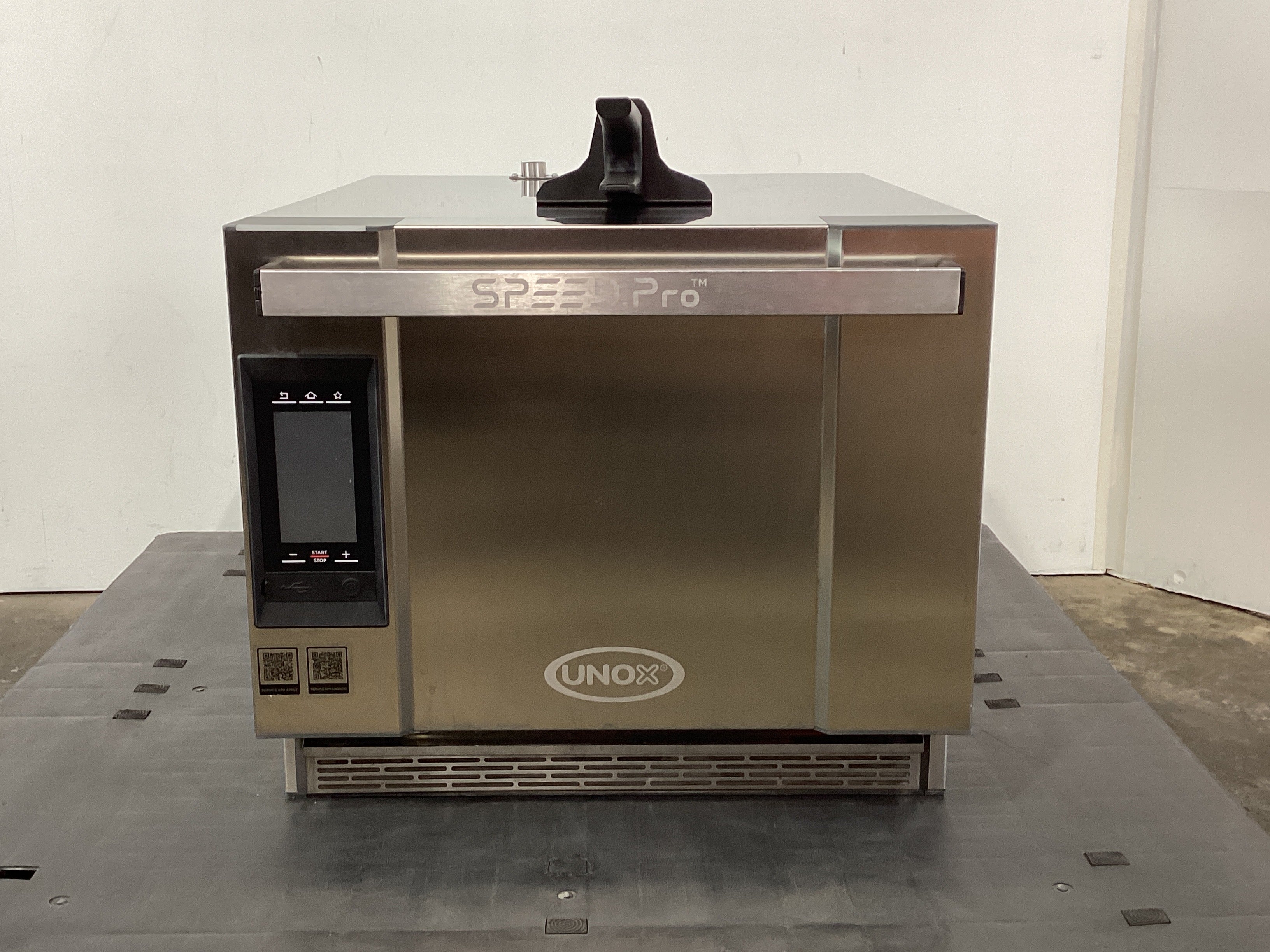 Unox XESW-03HS-MDDN Speed Oven