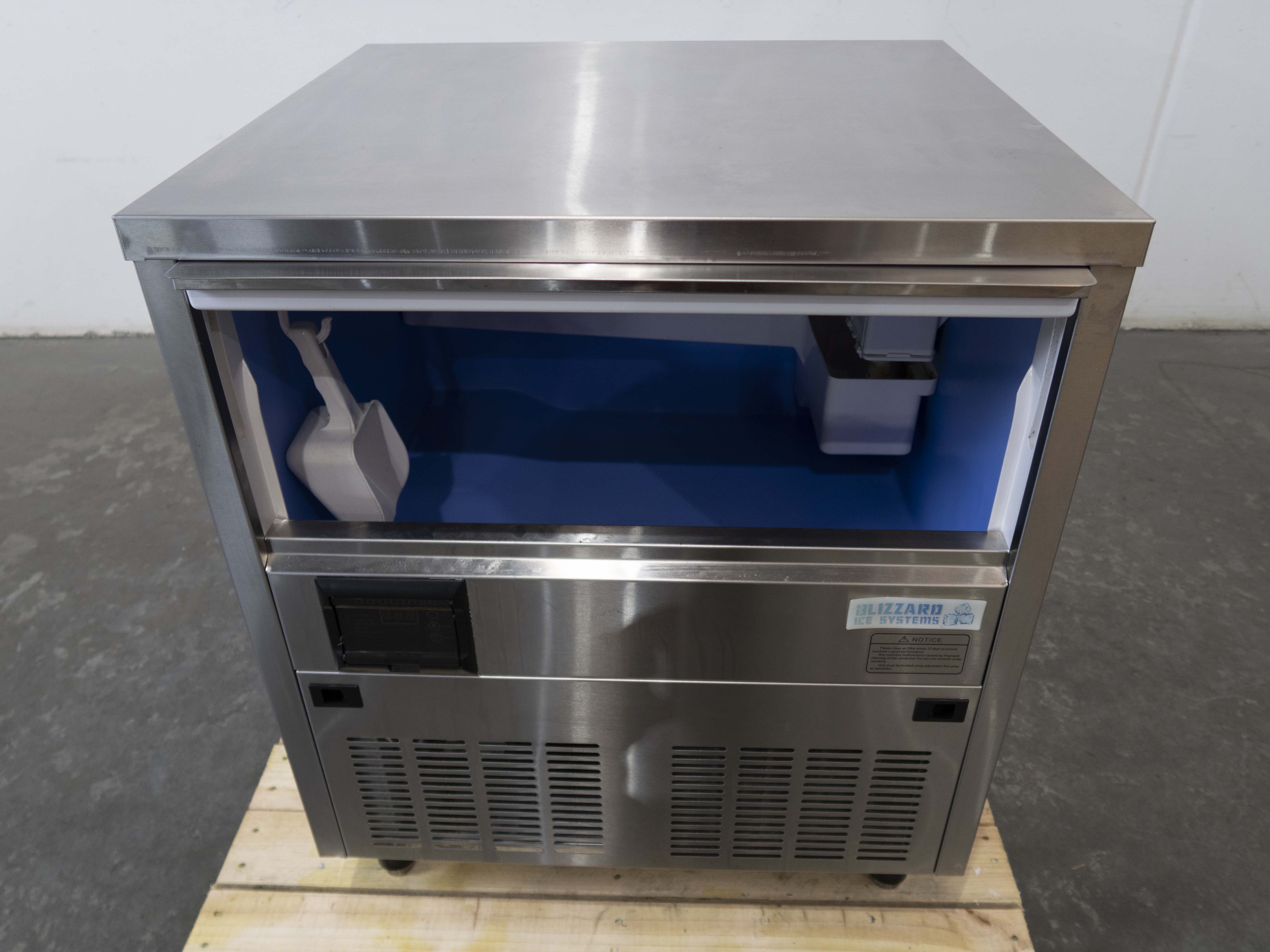 Blizzard SN-101B Ice Machine