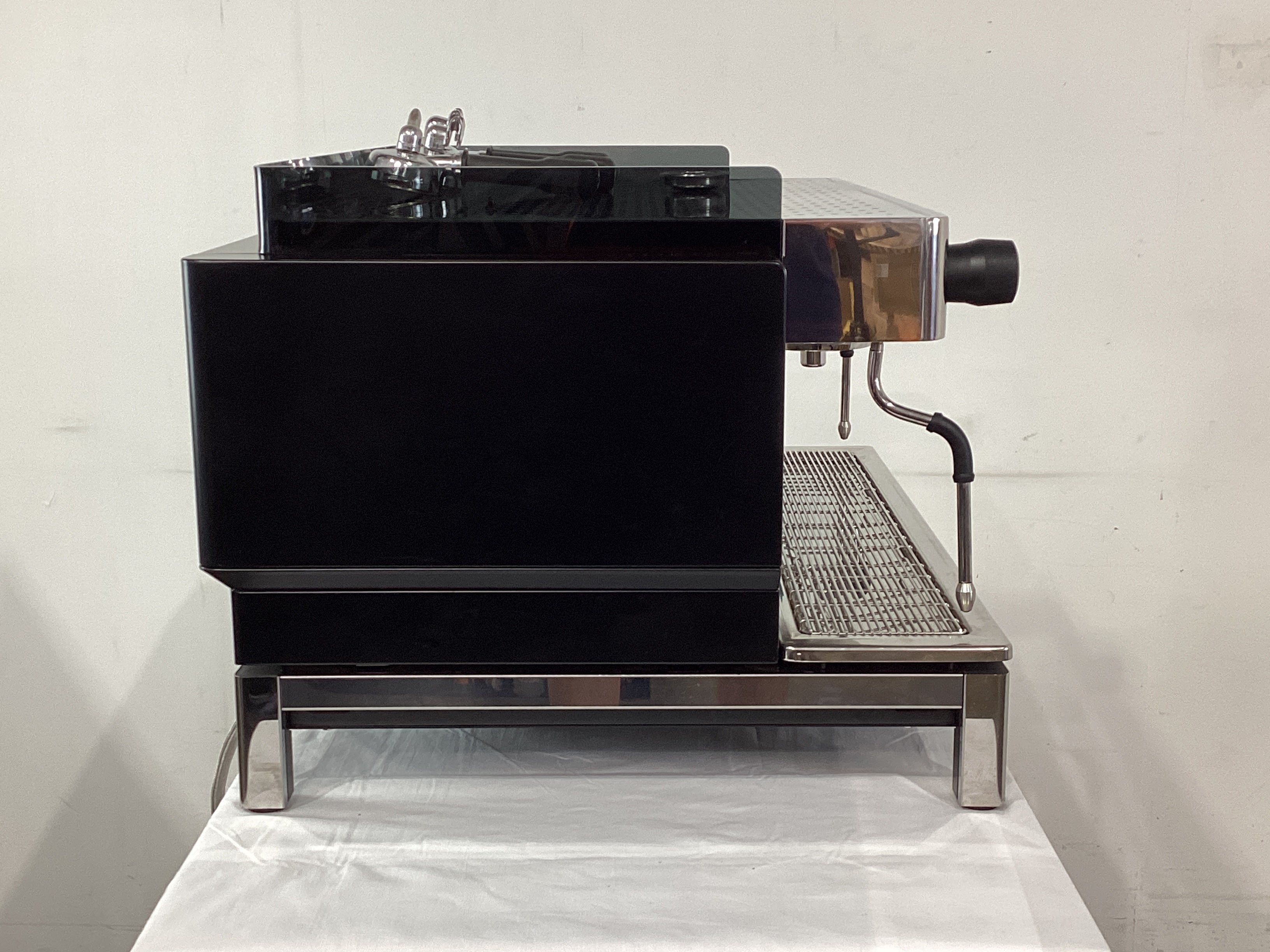 Crem EBEE-DA1B-22AR 2 Group Coffee Machine