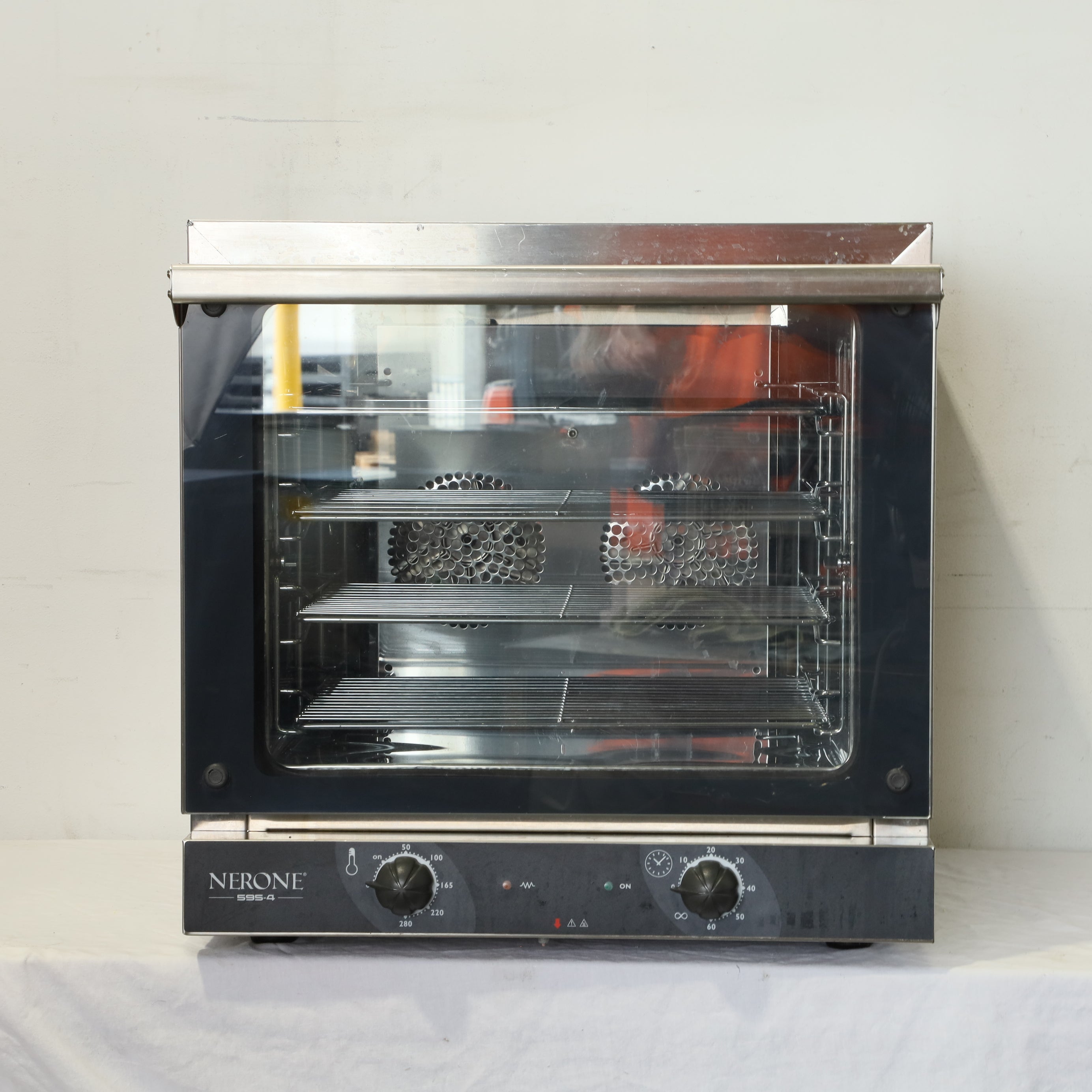 Tecnodom FEM04NE595V10A 4 Tray Convection Oven