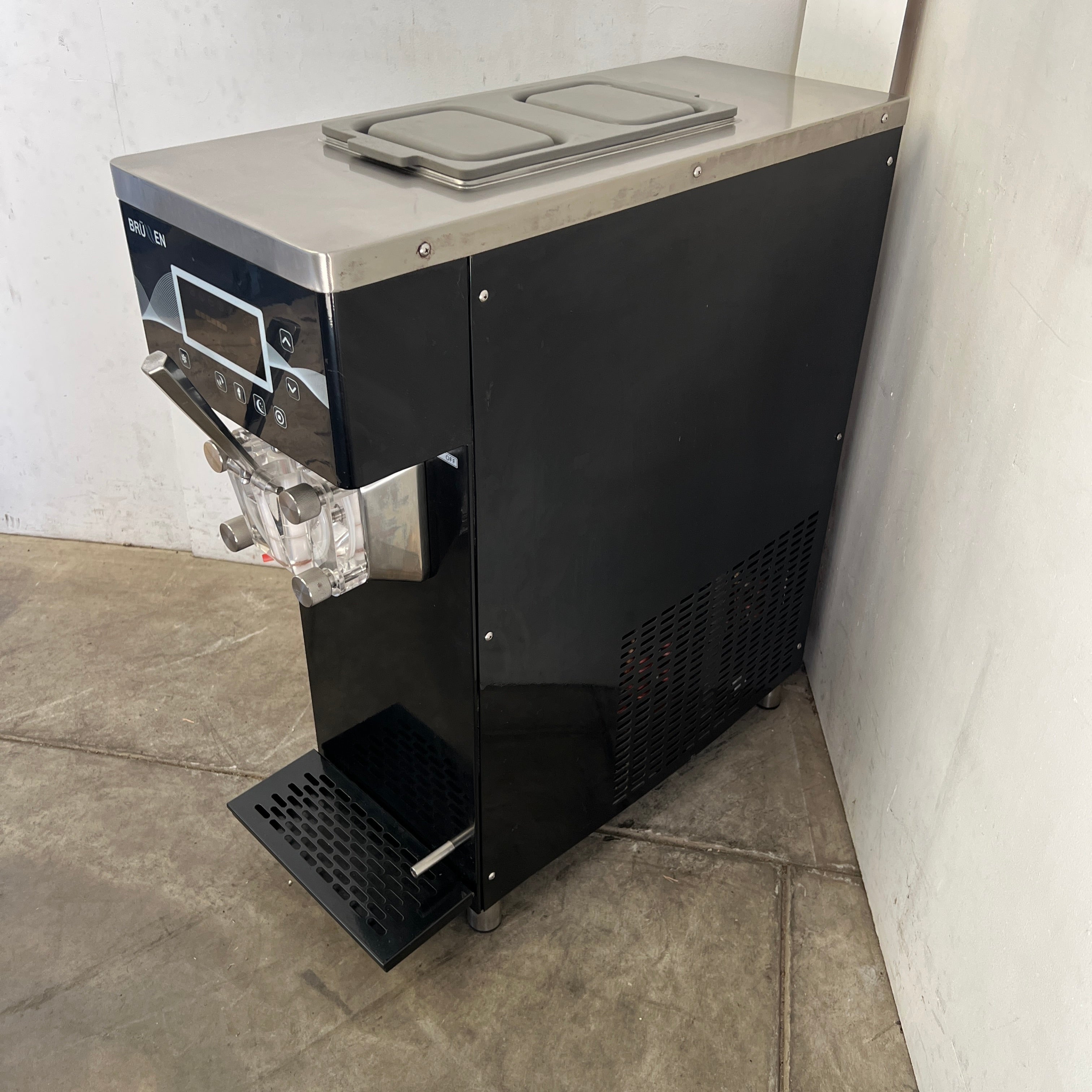 Brullen i91 2020 Gravity Feed Ice Cream Machine