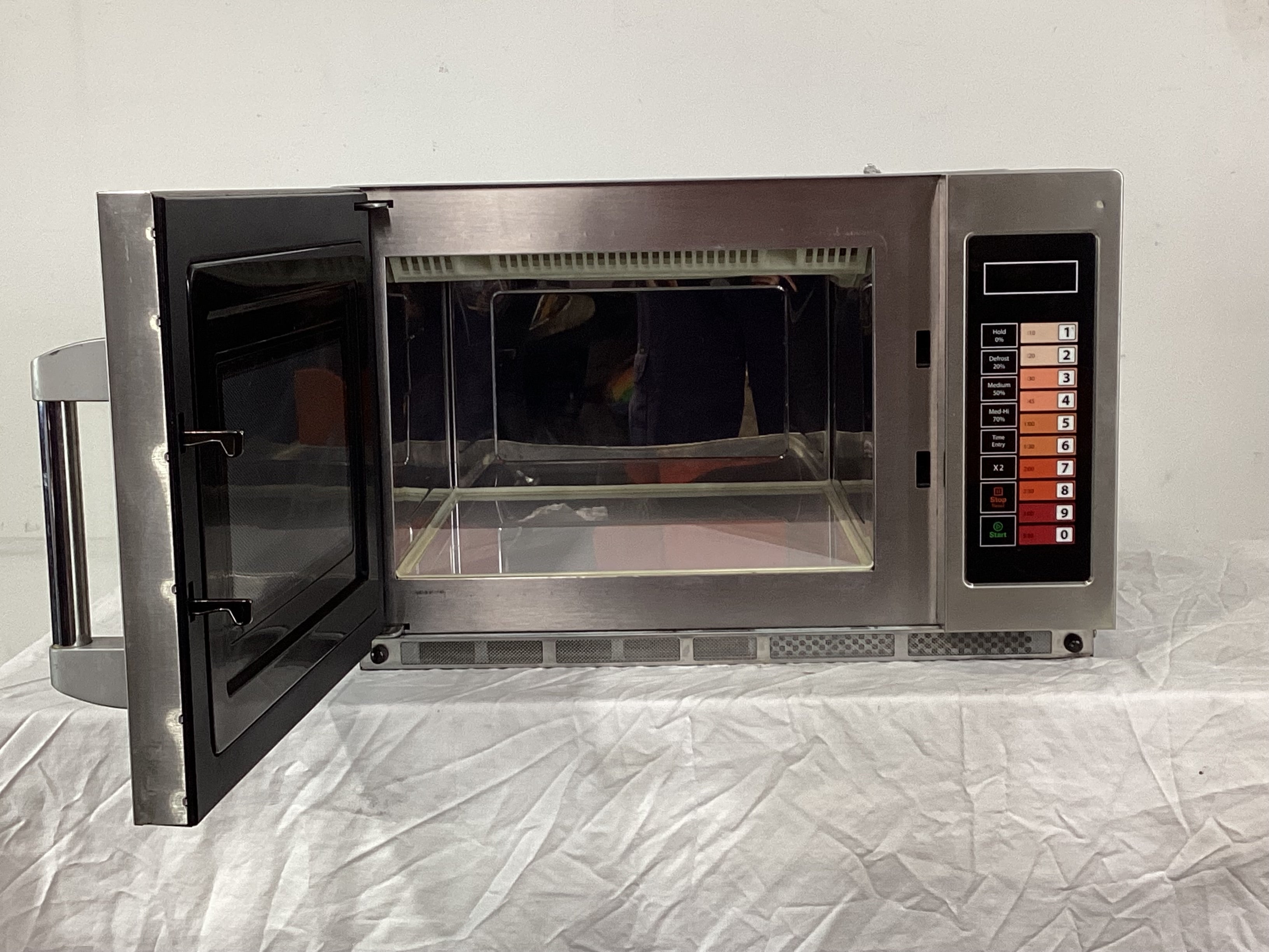 Bonn CM-2100G Microwave