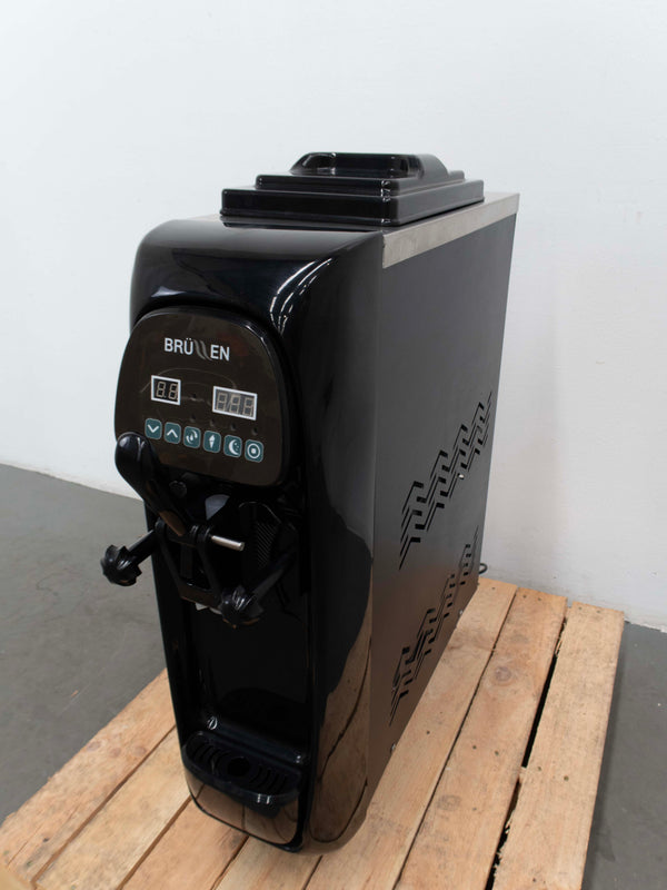 Brullen Baby Brullen Ice Cream Machine