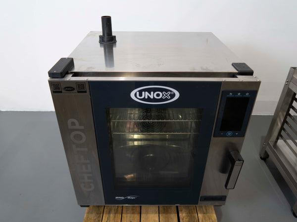 Unox XEVC-0711-EPRM Combi Oven