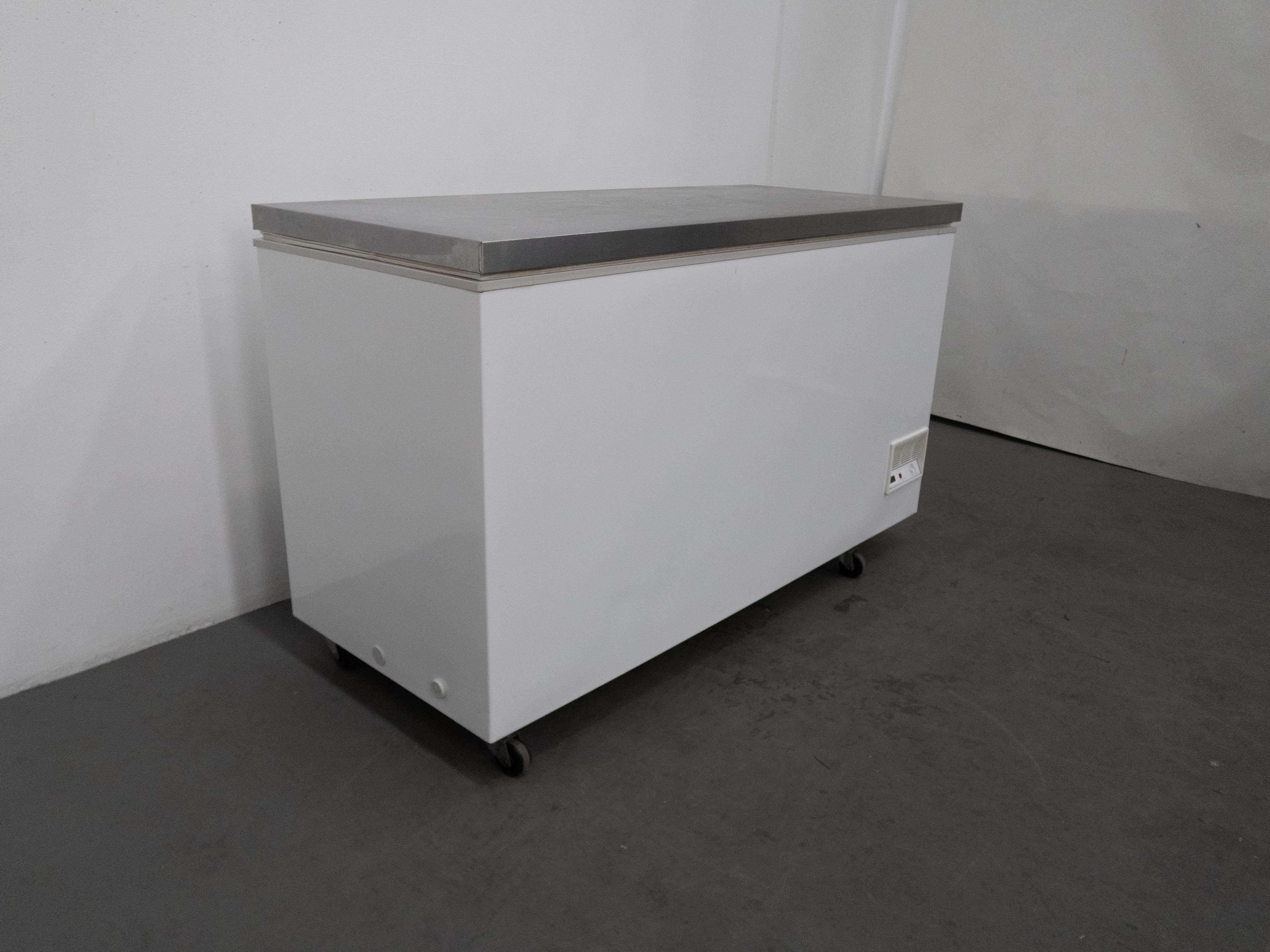 FED BD466F Chest Freezer