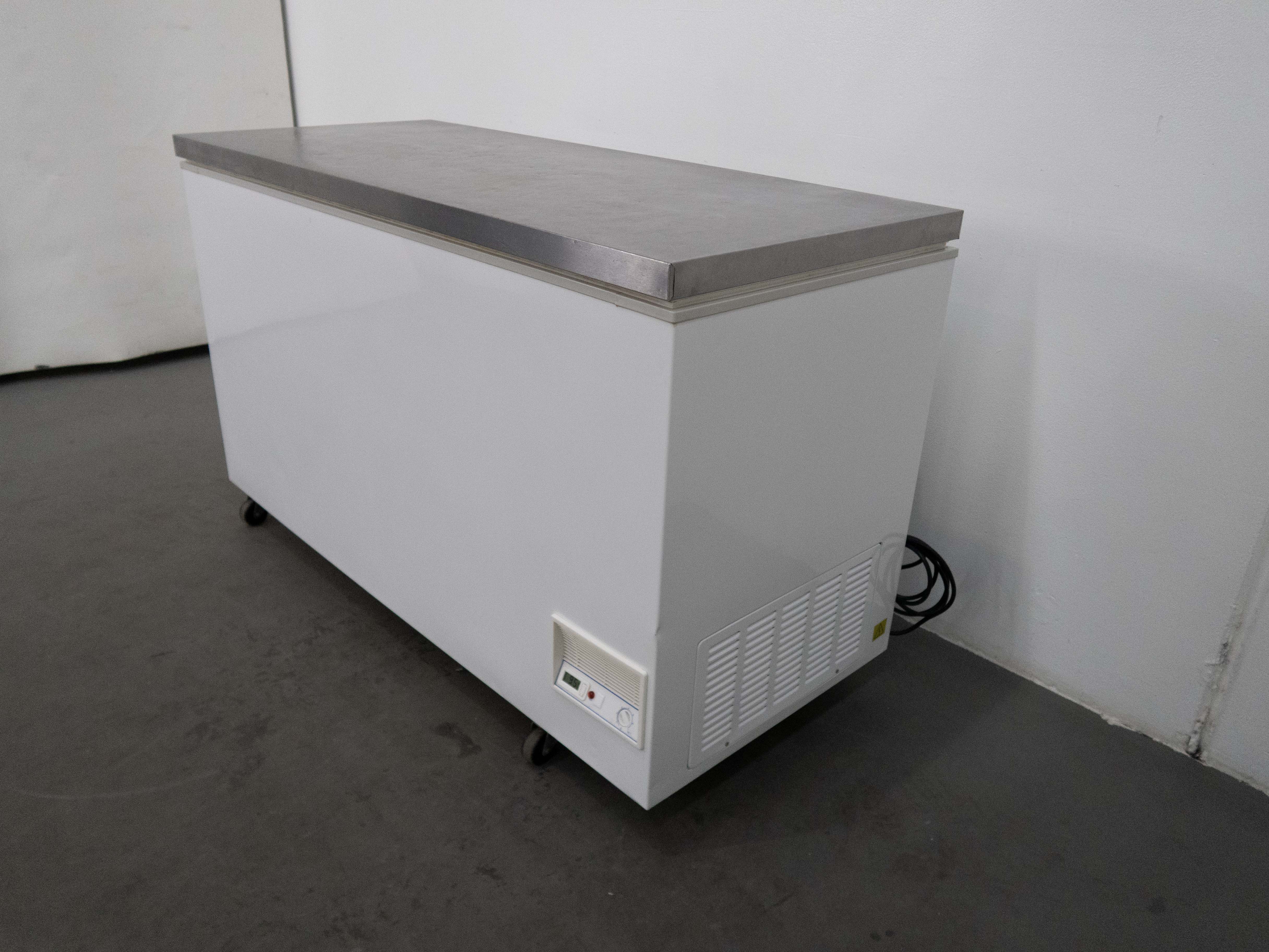 FED BD466F Chest Freezer
