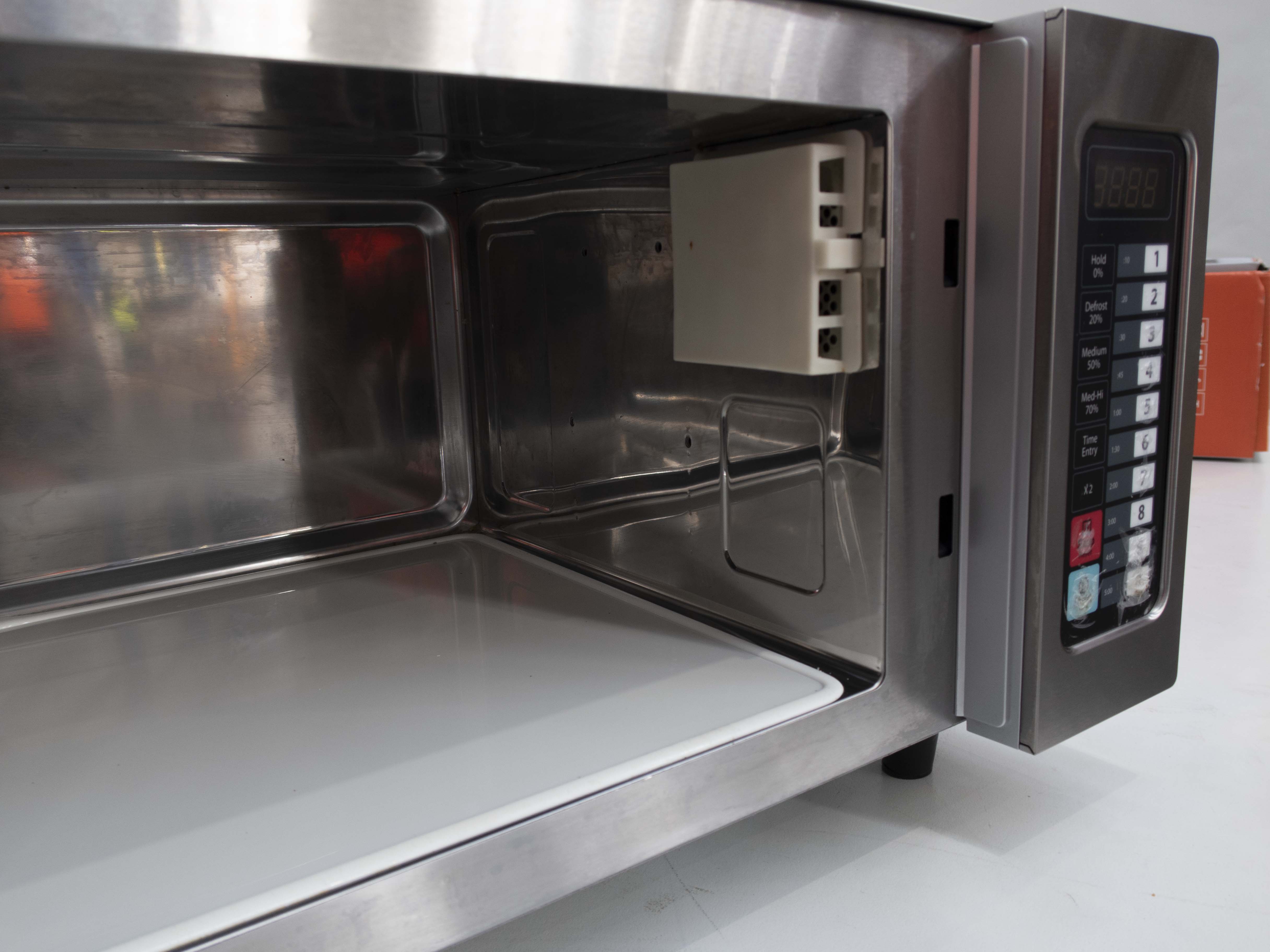Benchstar MD-1000L Microwave