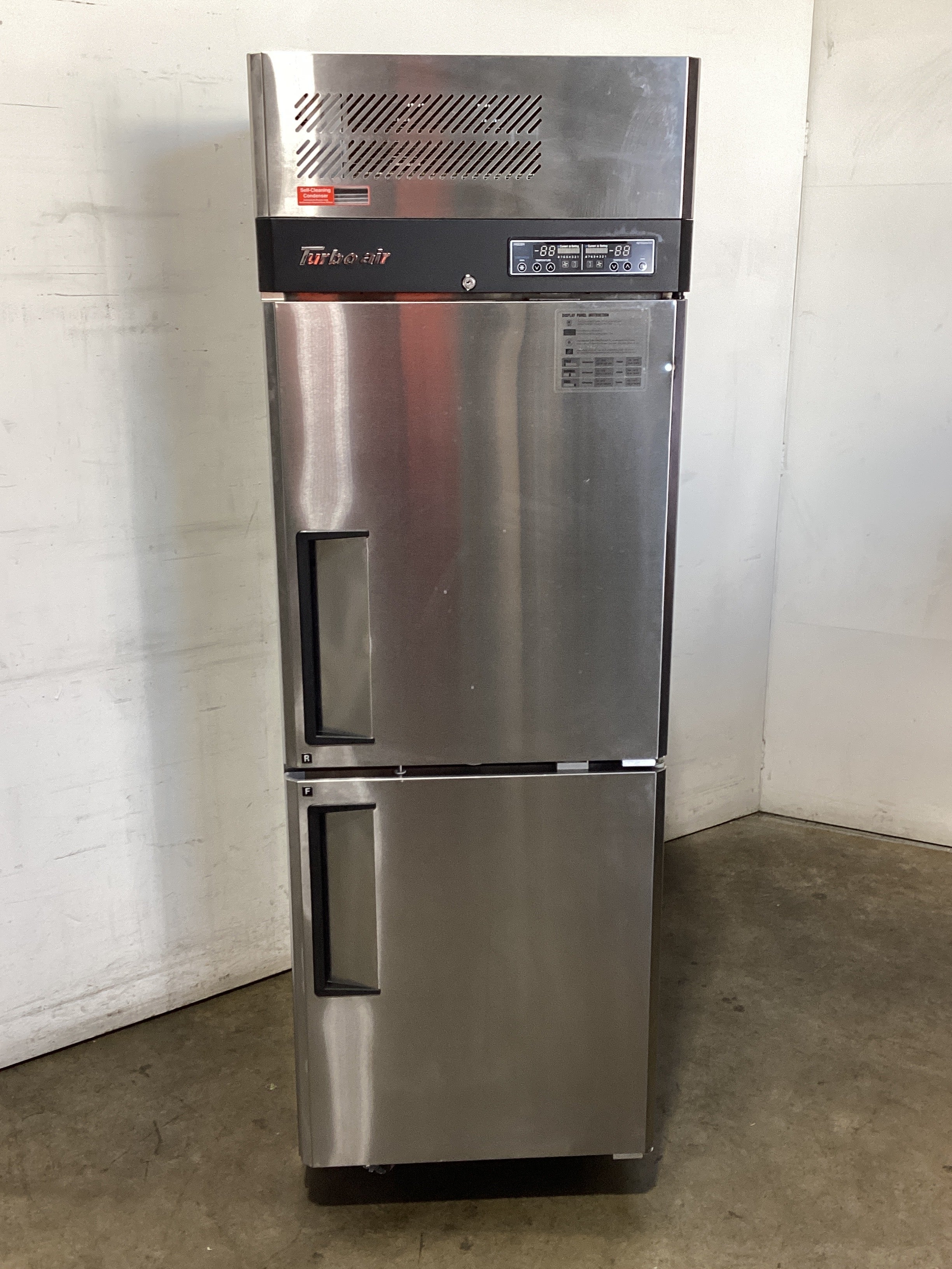 Thumbnail - Turbo Air KRF25-2-N Upright Fridge Freezer Combo